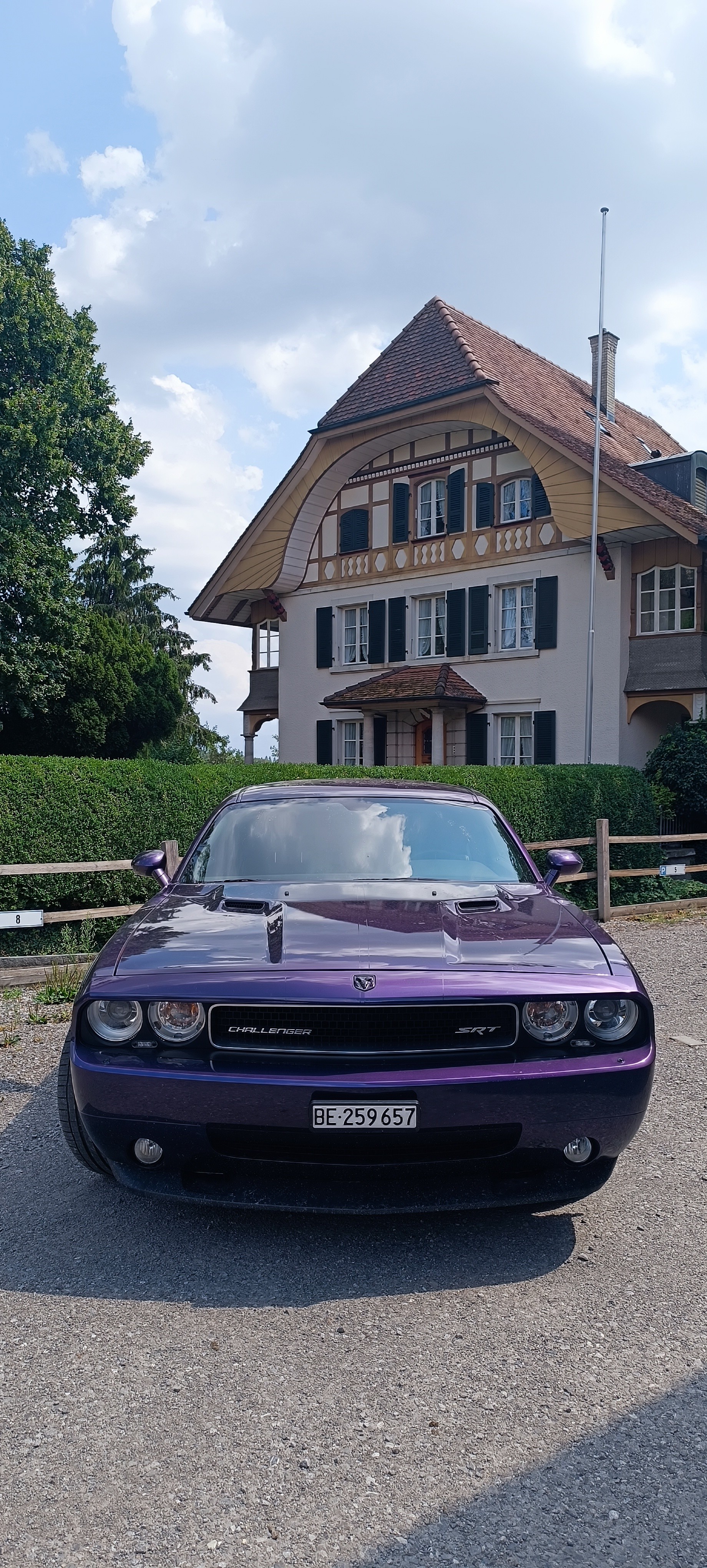 DODGE 6.1 HEMI SRT8-image-1