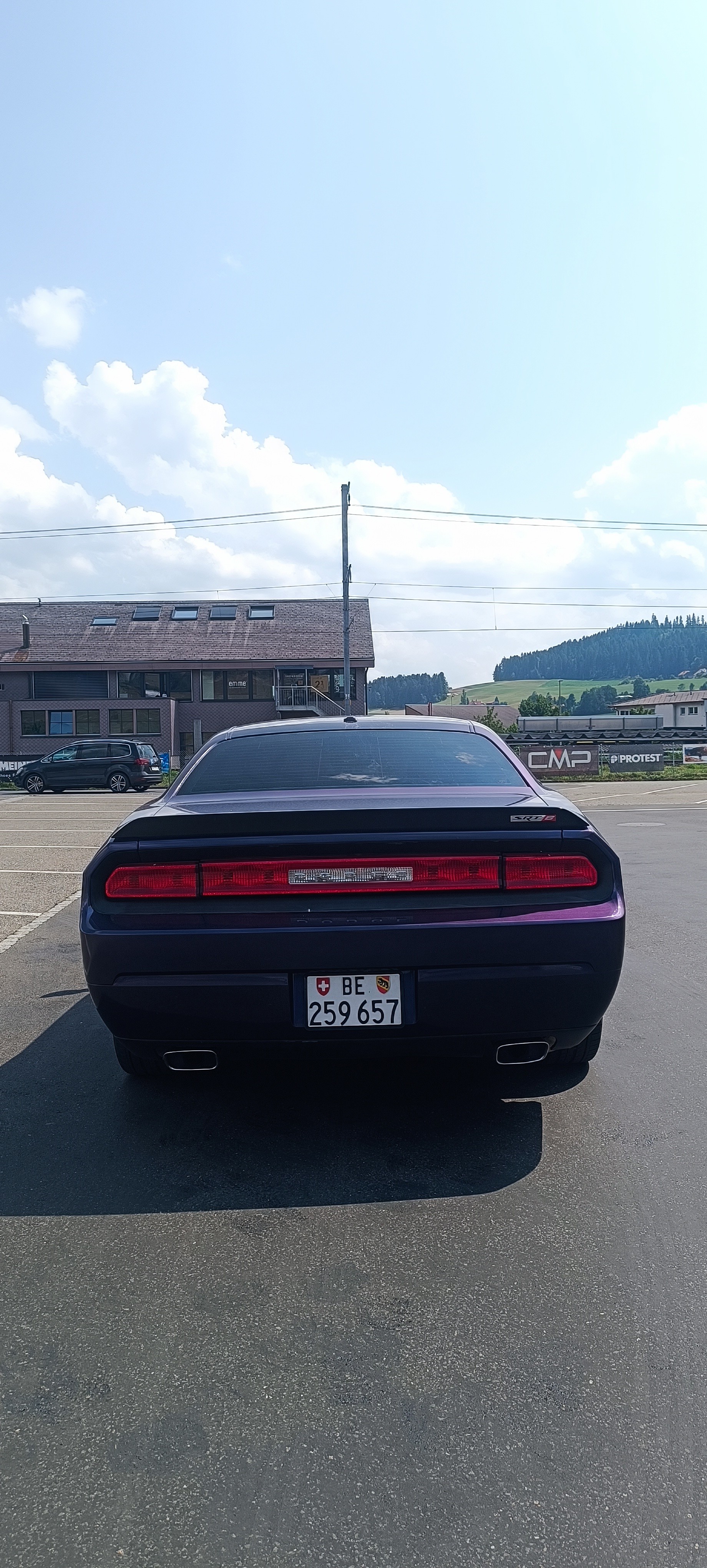 DODGE 6.1 HEMI SRT8-image-2