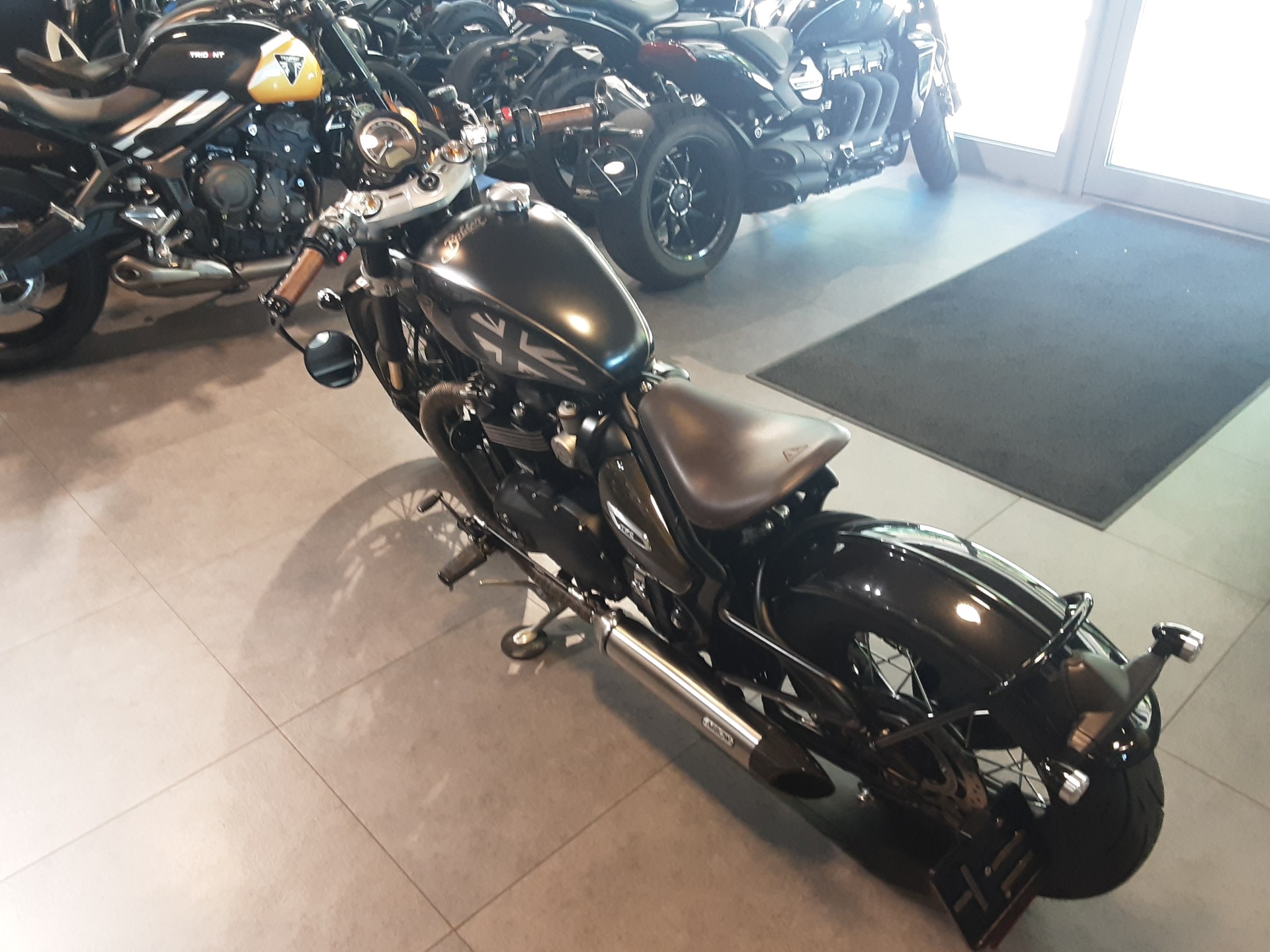 TRIUMPH Bonneville 1200 Bobber TFC N. 202-image-5