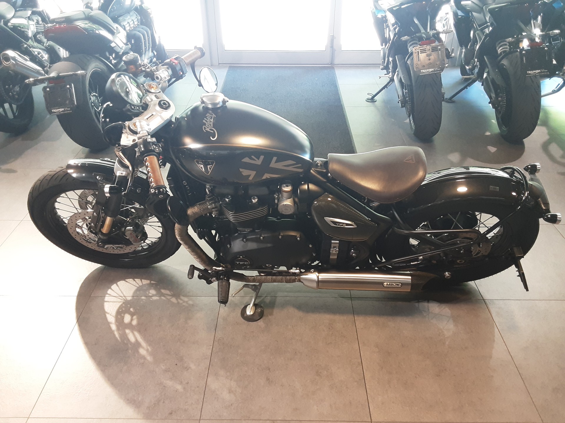 TRIUMPH Bonneville 1200 Bobber TFC N. 202-image-1