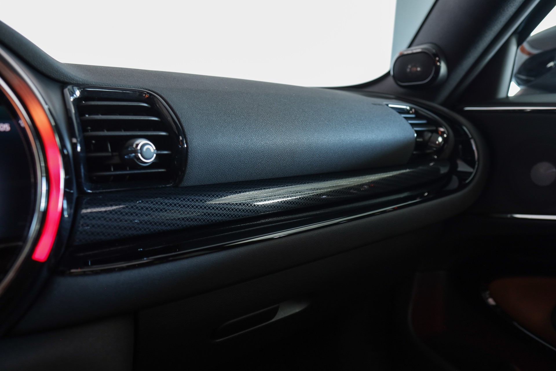 MINI Clubman Cooper John Cooper Works ALL4 Steptronic-image-19