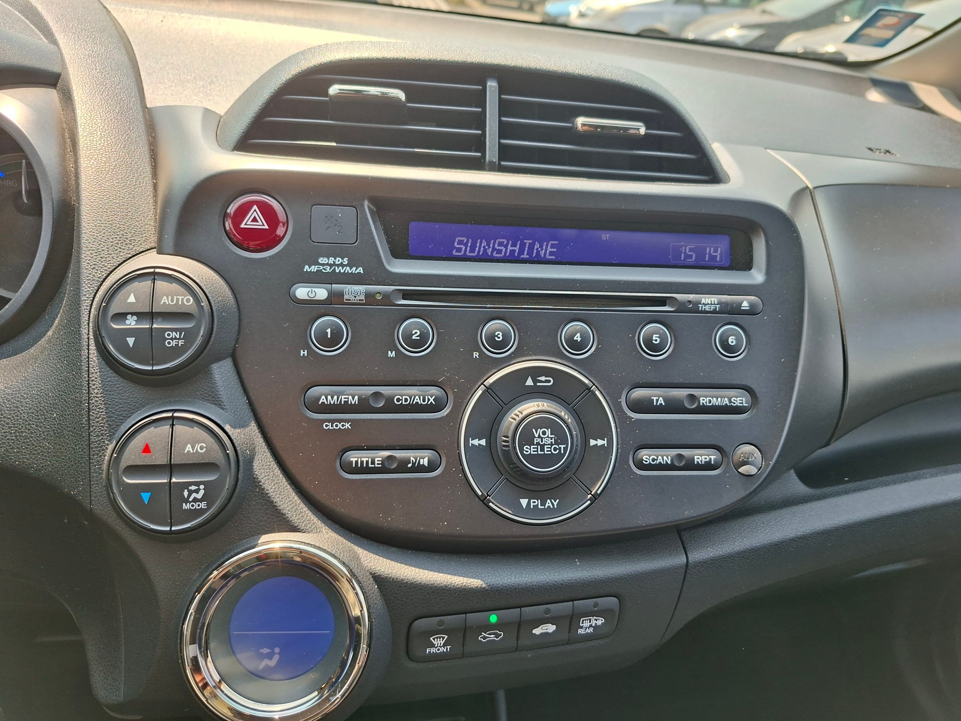 HONDA Jazz 1.3i Hybrid Exclusive CVT-image-11
