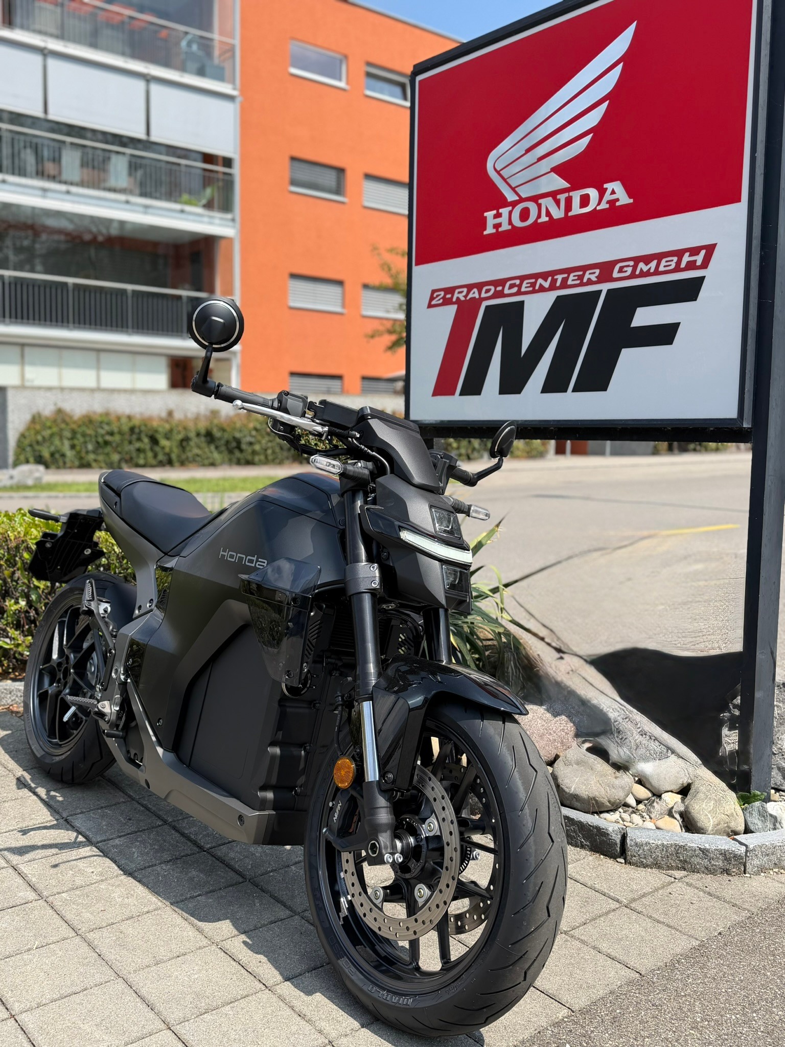 HONDA WN7 ELEKTRO-showroom-element-1