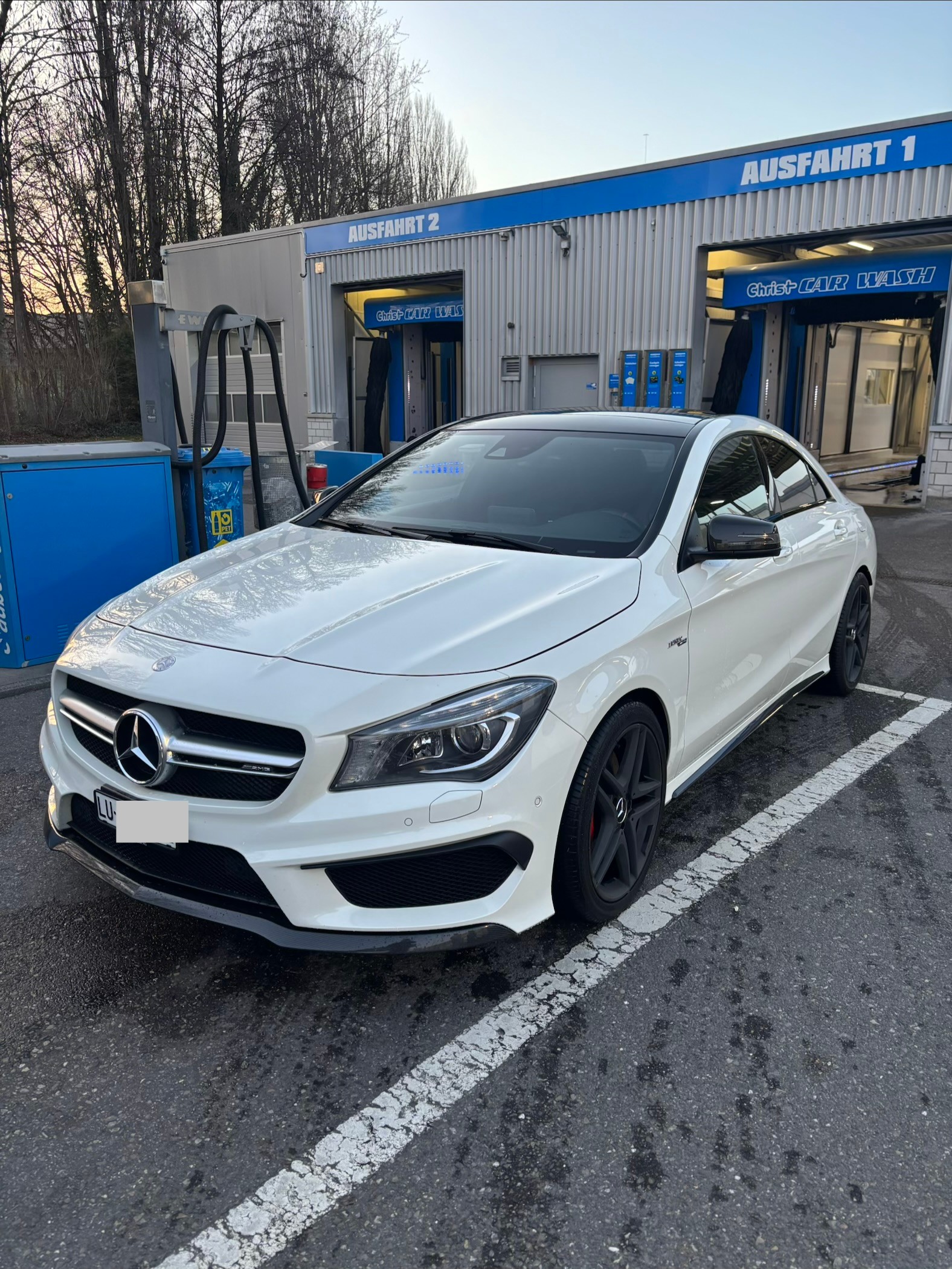 MERCEDES-BENZ CLA 45 AMG 4m-image-0