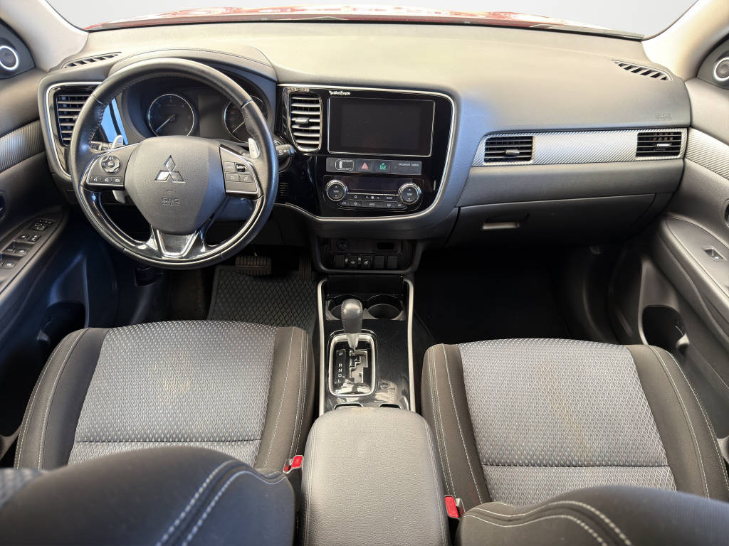 MITSUBISHI Outlander 2.2 DID Style Anniversary-image-12