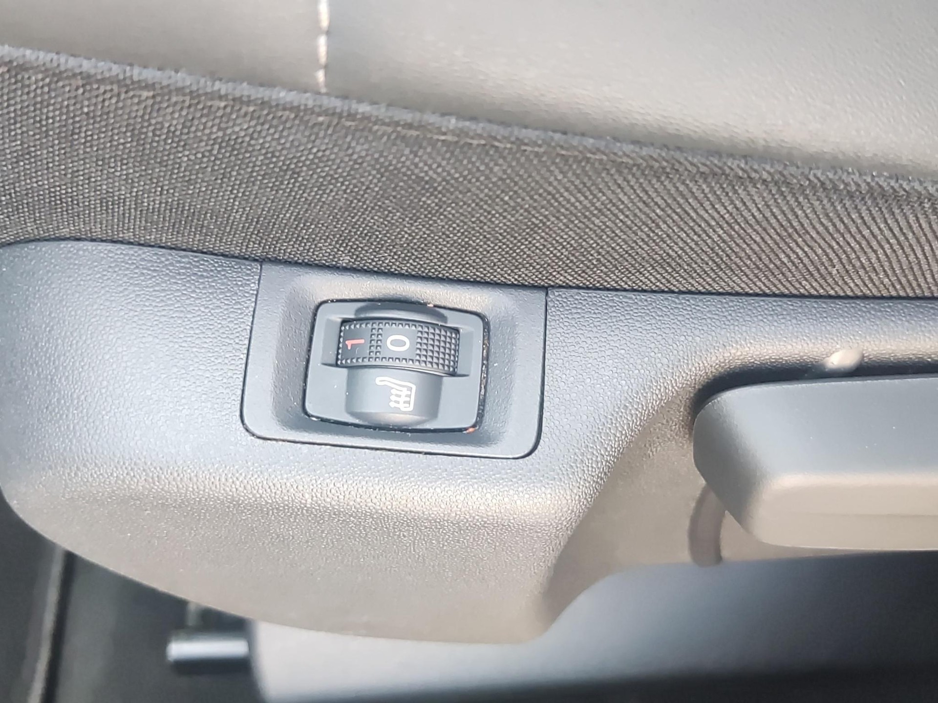 CITROEN C3 Aircross 1.2 PureTech 130 Swiss Edition-image-7