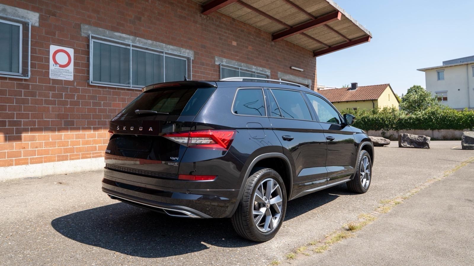 SKODA 2.0 TDI 190 Sportline DSG-image-3
