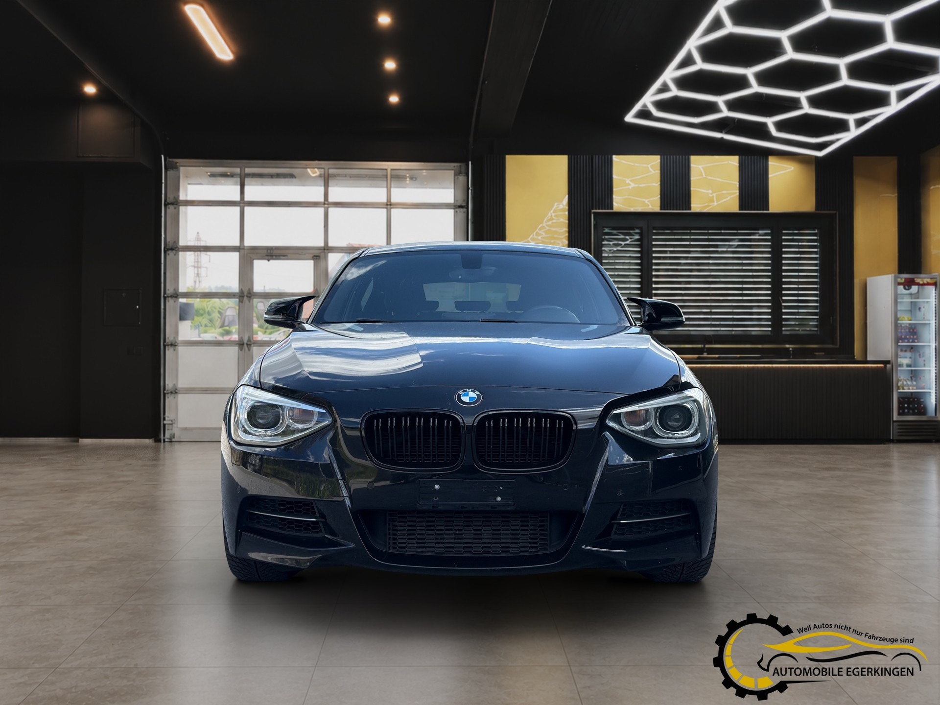 BMW M135i xDrive Steptronic-image-1