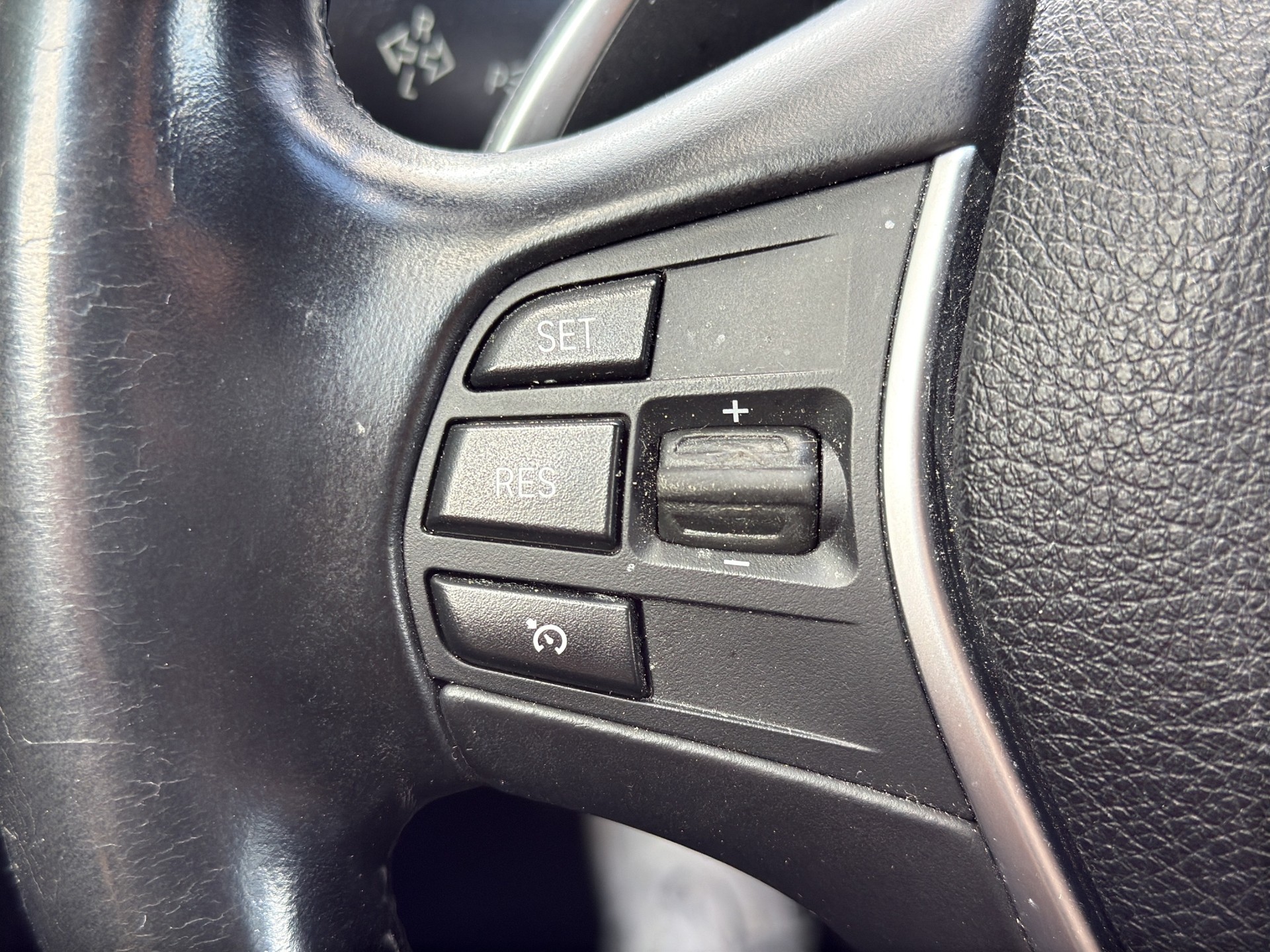 BMW M135i xDrive Steptronic-image-16