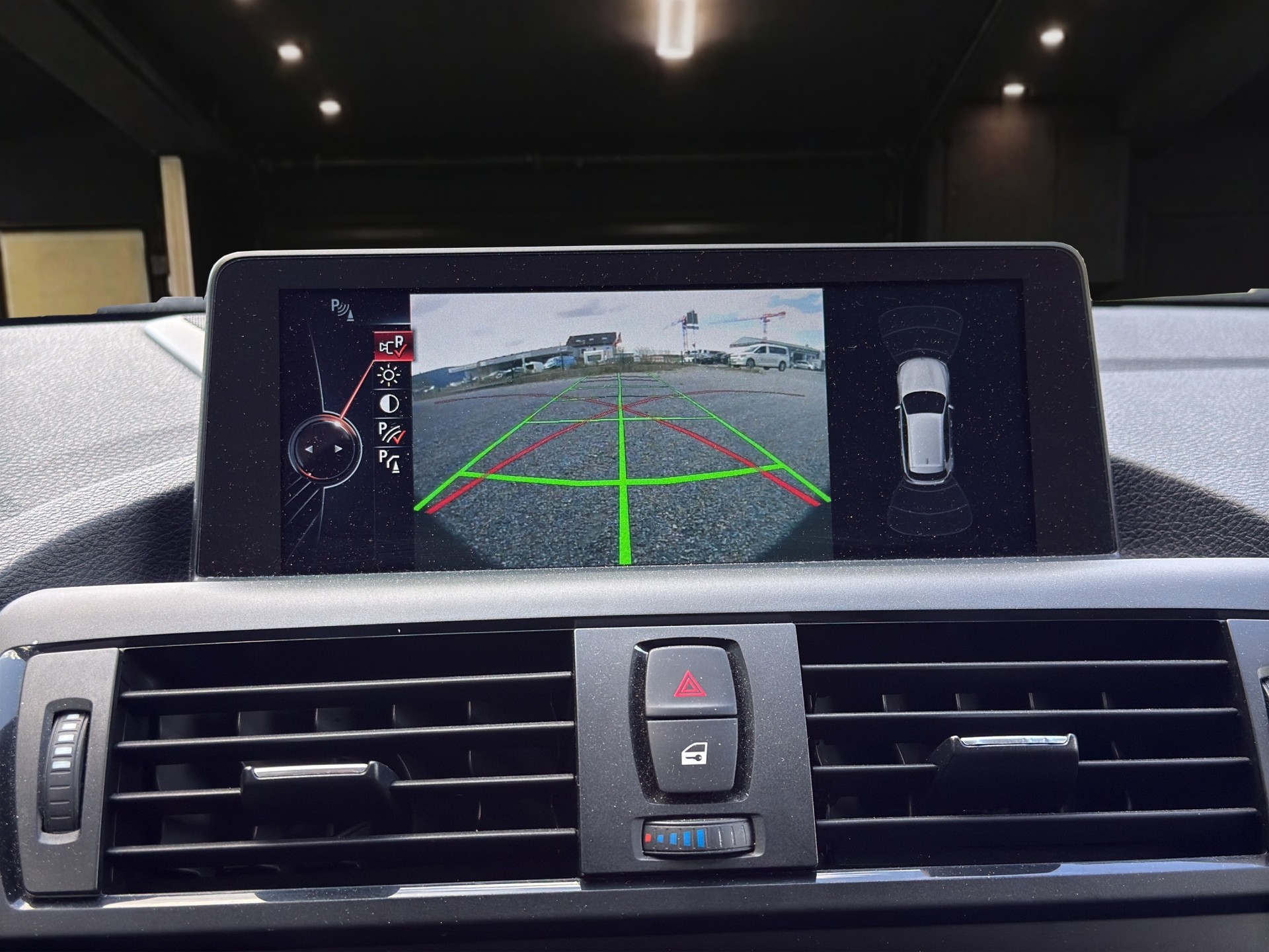 BMW M135i xDrive Steptronic-image-15