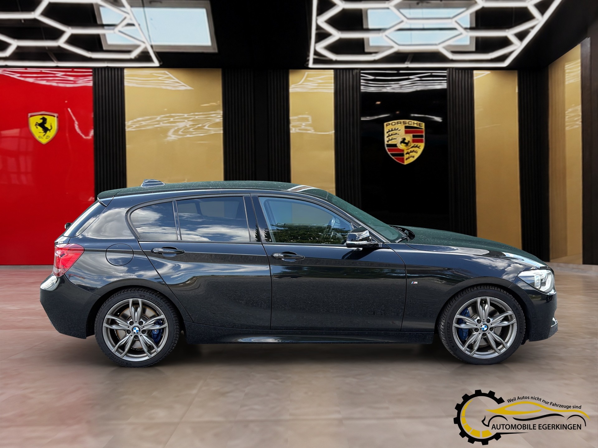 BMW M135i xDrive Steptronic-image-3