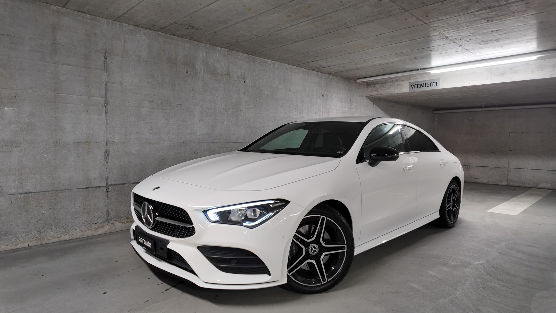 MERCEDES-BENZ CLA 200 AMG Line 7G-DCT
