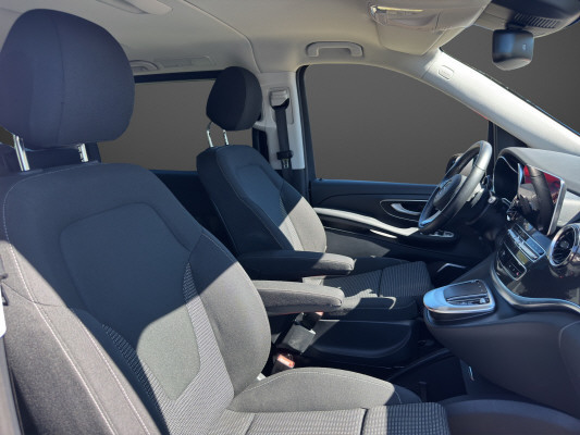 MERCEDES-BENZ EQV 300-image-11