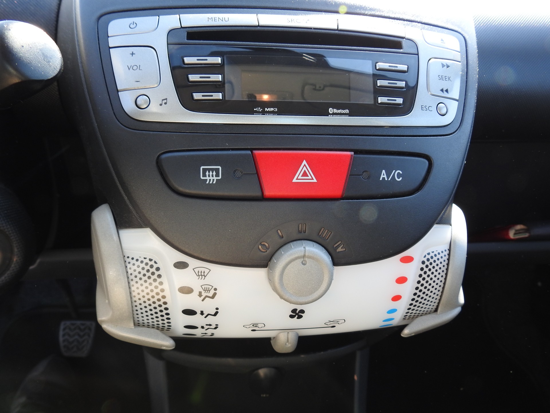 CITROEN C1 1.0i Séduction EGS-image-21