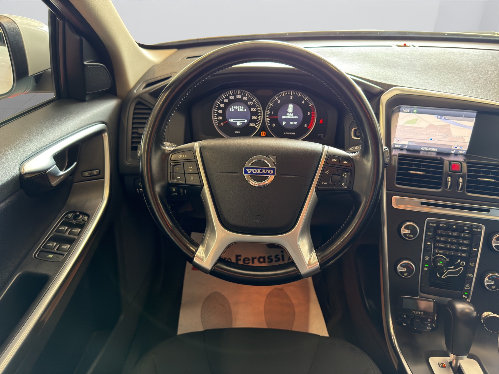 VOLVO XC60 D3 AWD Kinetic Geartronic-image-19