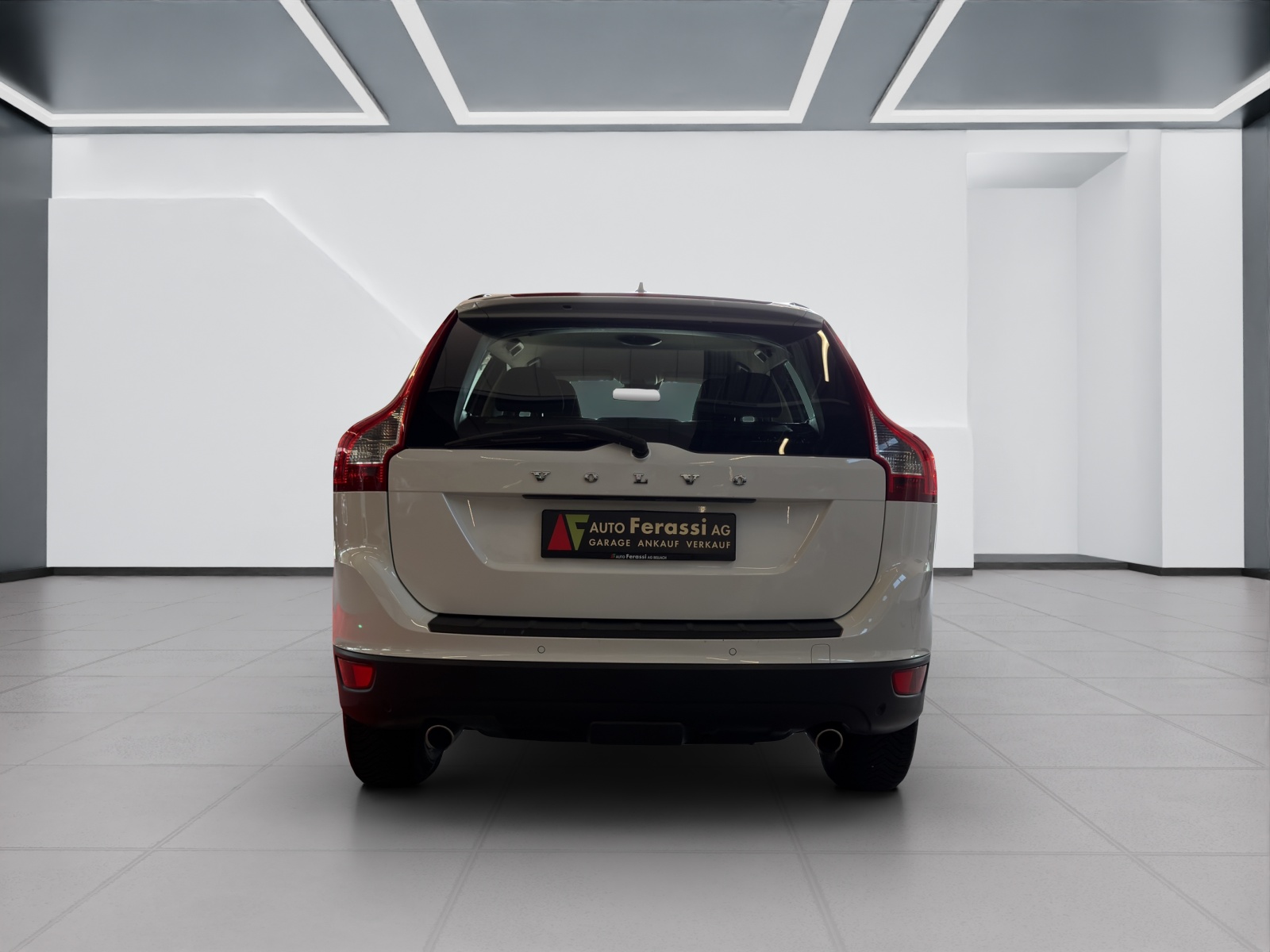 VOLVO XC60 D3 AWD Kinetic Geartronic-image-4
