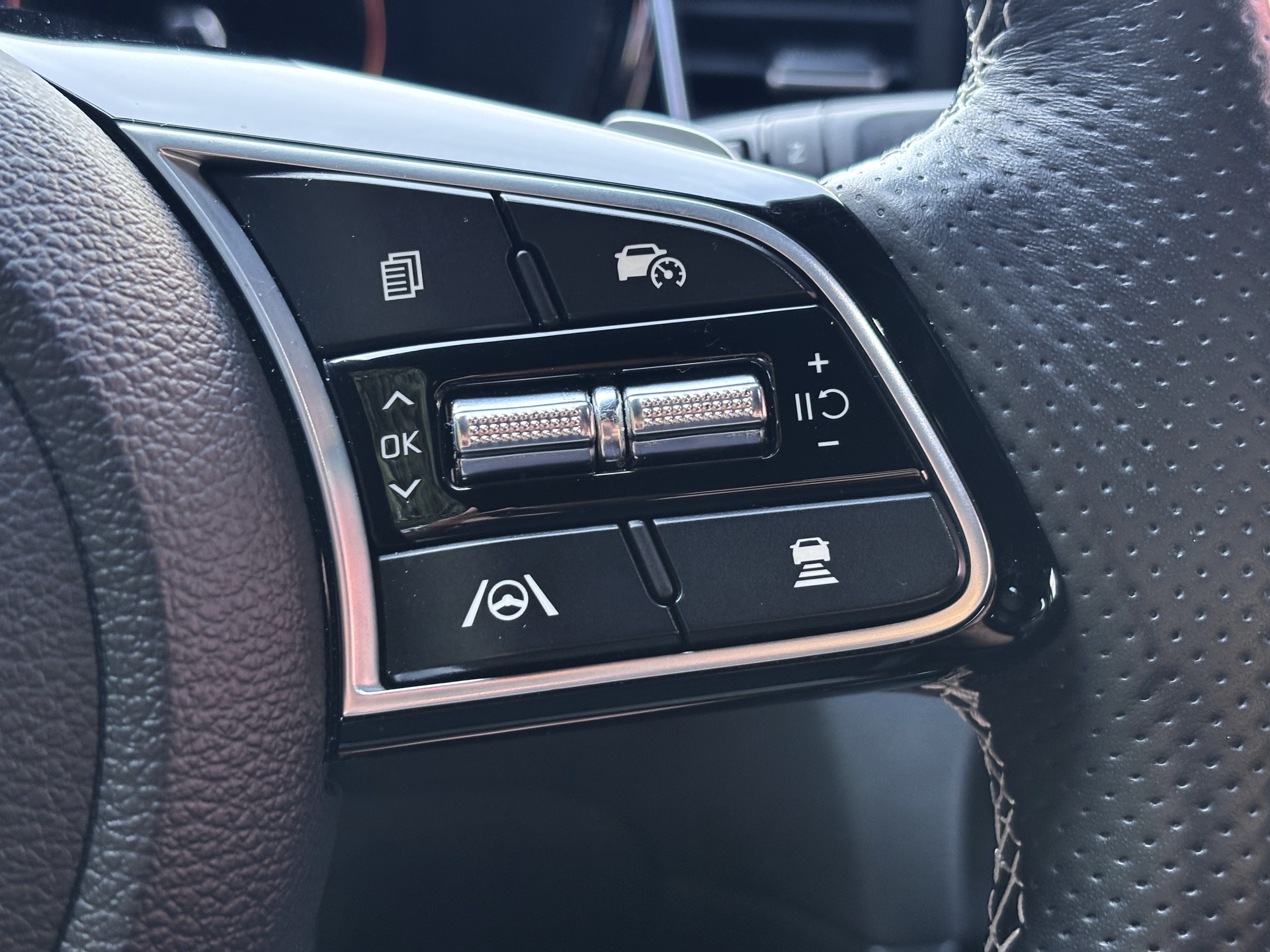 KIA ProCeed 1.5 T-GDi GT-Line DCT-image-22