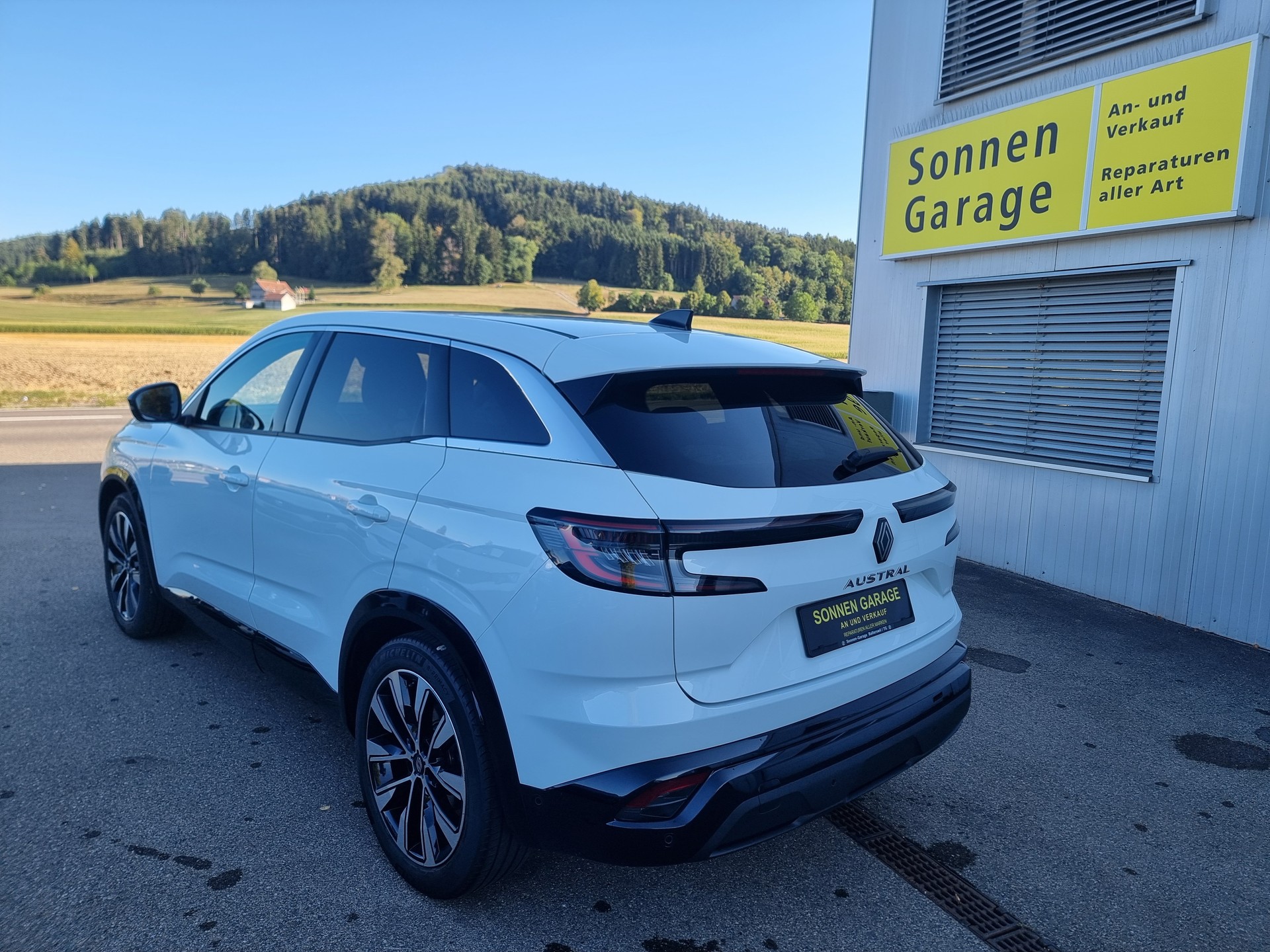 RENAULT Austral 1.3 MHEV 160 Techno A-image-9