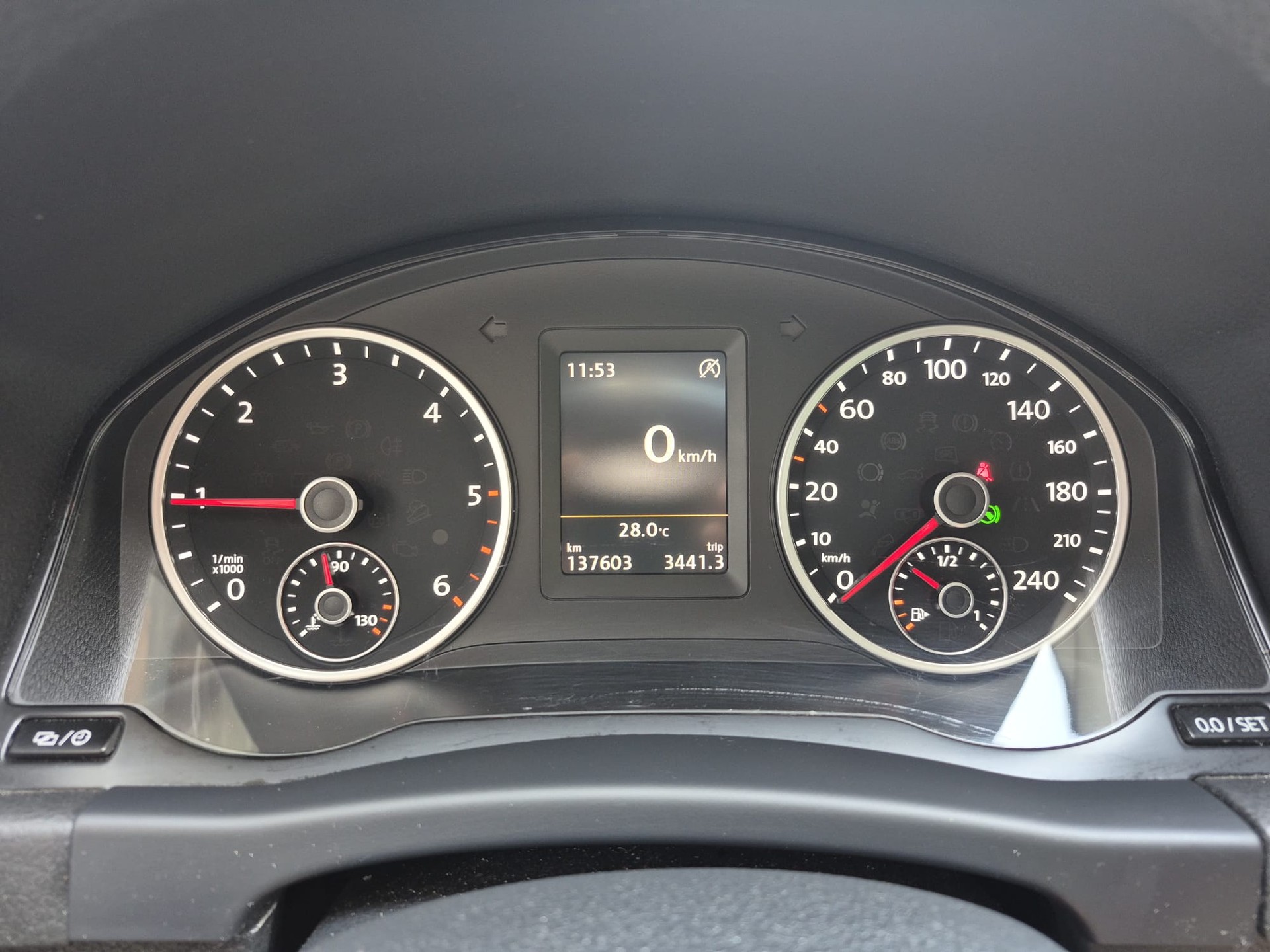 VW Tiguan 2.0 TDI BlueMotion Trend&Fun 4Motion DSG-image-10