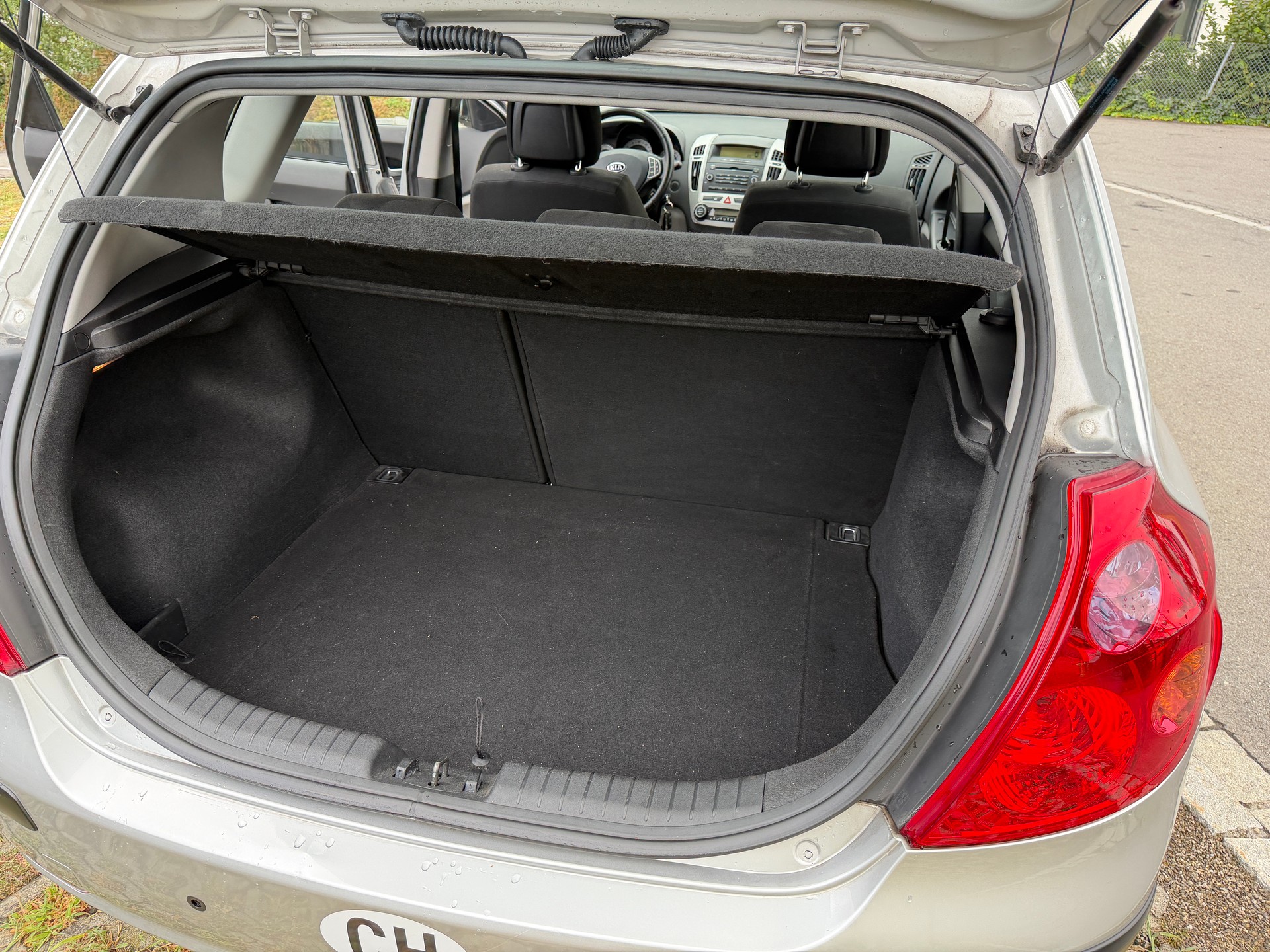 KIA Cee'd 1.6 16V Trend-image-8