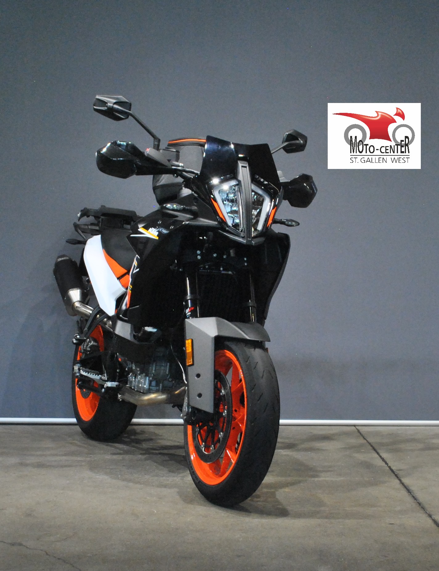KTM 890 SMT
