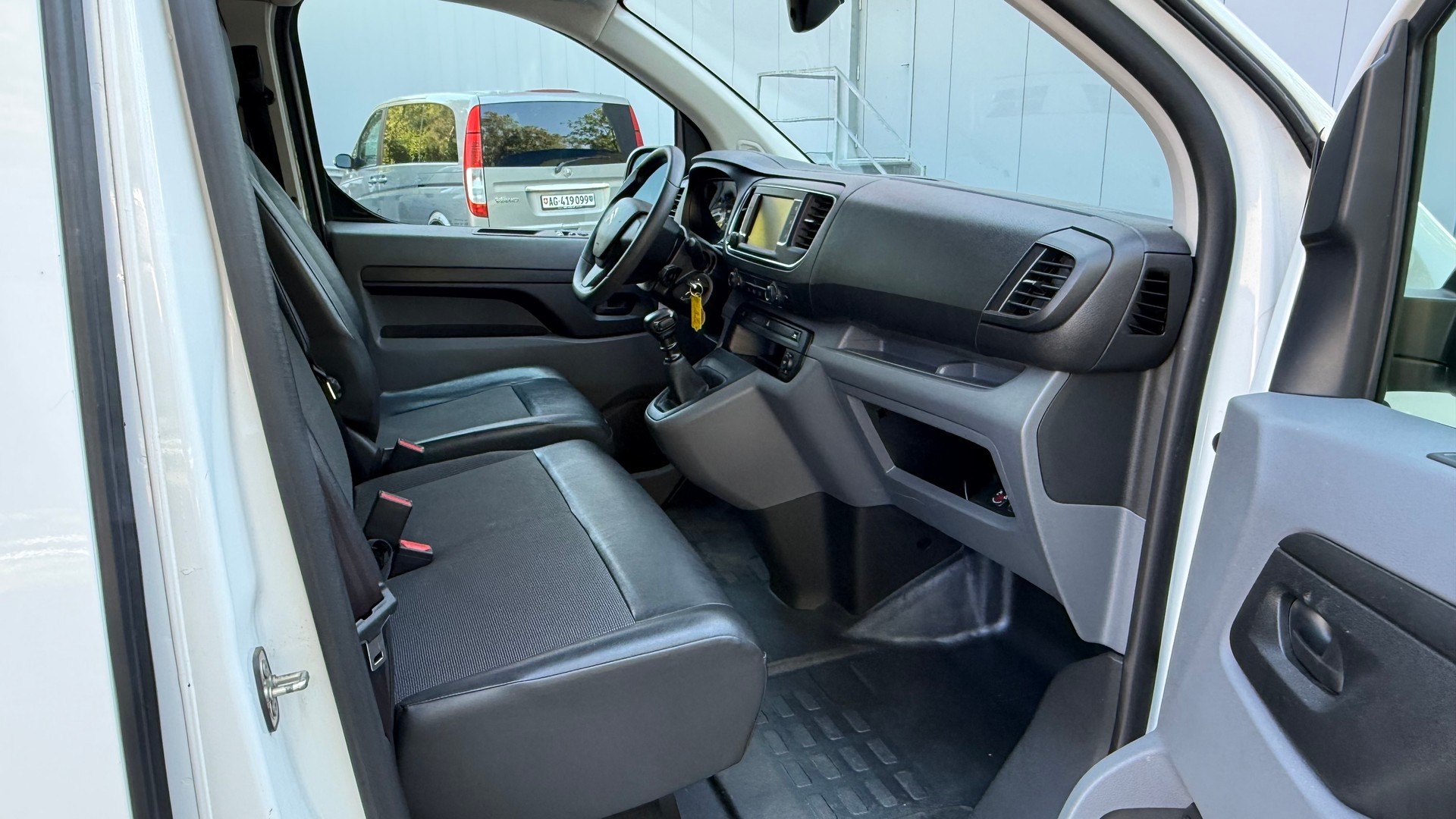 CITROEN Jumpy 2.0 BlueHDi 120 XL Club-image-9