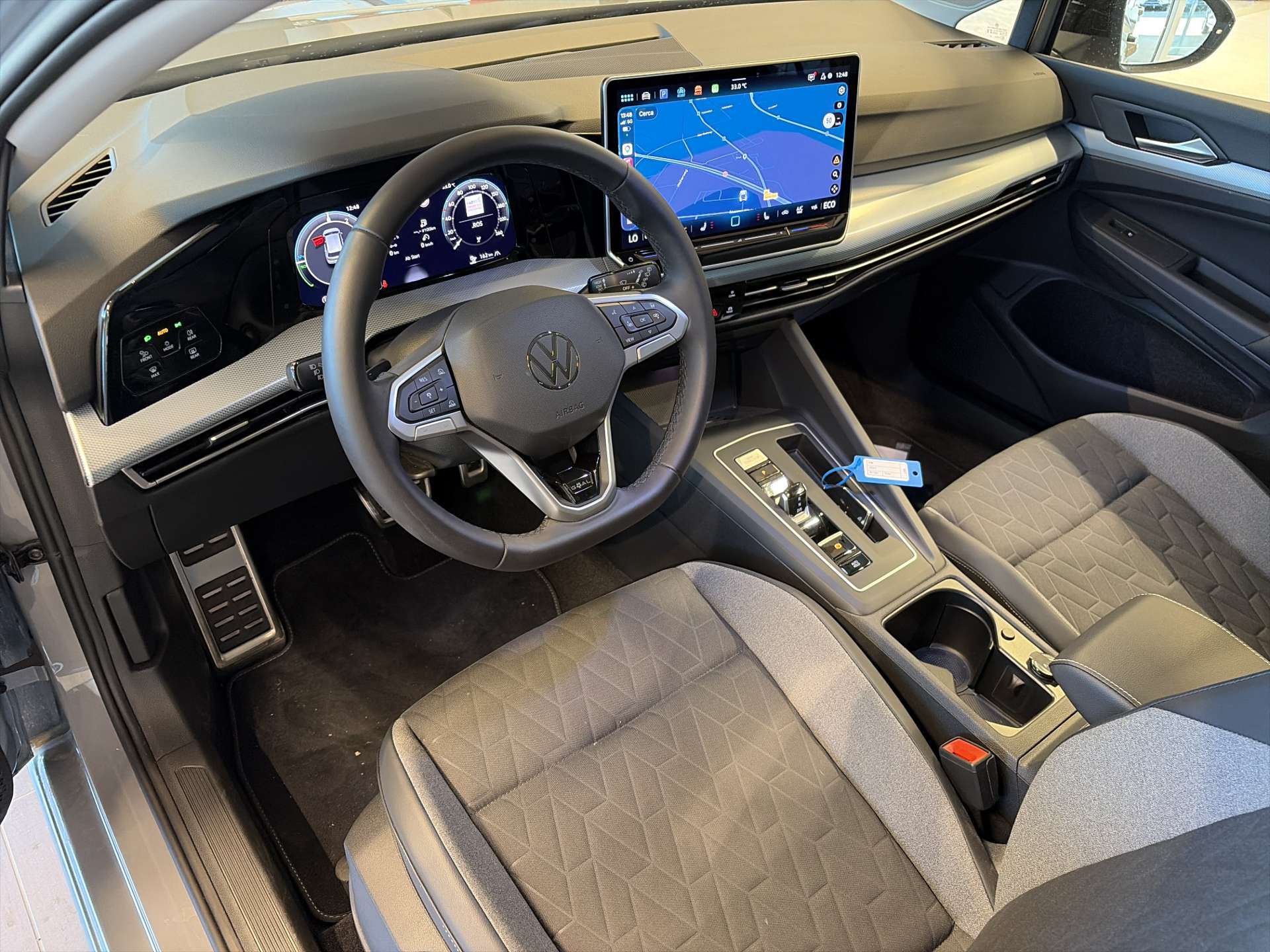 VW Golf 1.5 TSi PHEV GOAL DSG-Automat-image-5