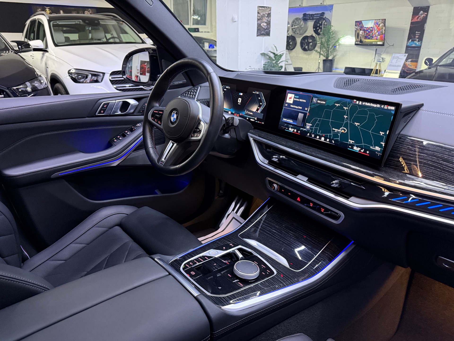 BMW X5 xDrive 48V M60i M Sport Pro Steptronic-image-29