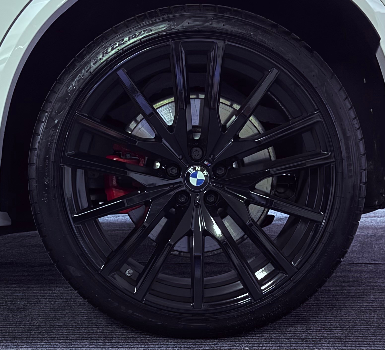 BMW X5 xDrive 48V M60i M Sport Pro Steptronic-image-12