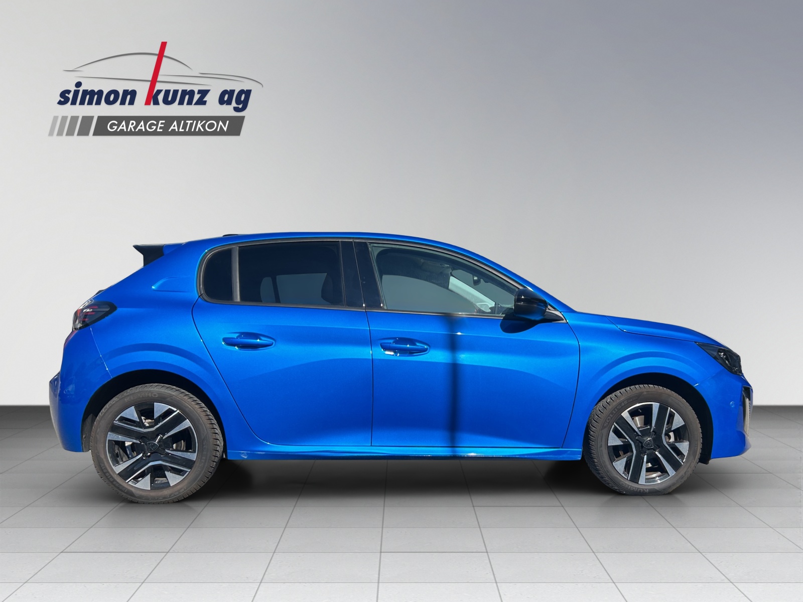 PEUGEOT 208 1.2 PureTech 100 Allure-image-7