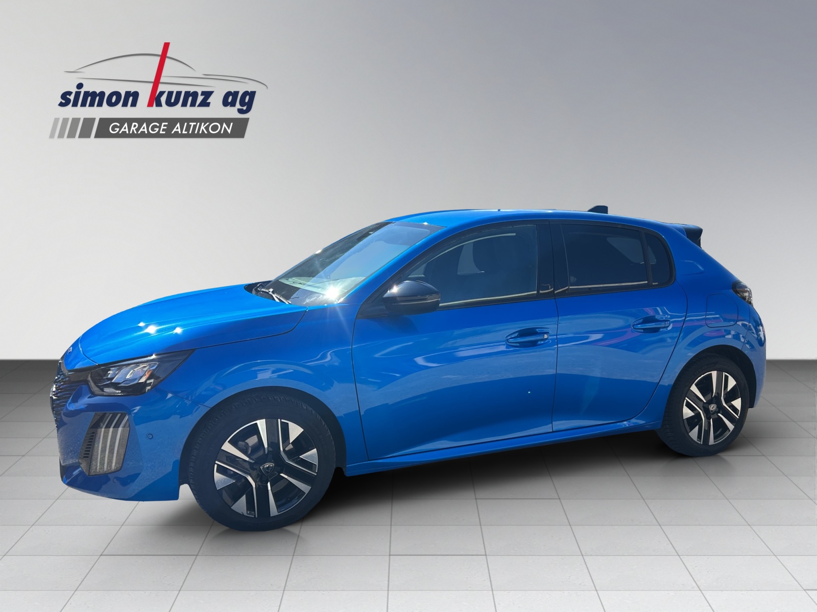 PEUGEOT 208 1.2 PureTech 100 Allure-image-0