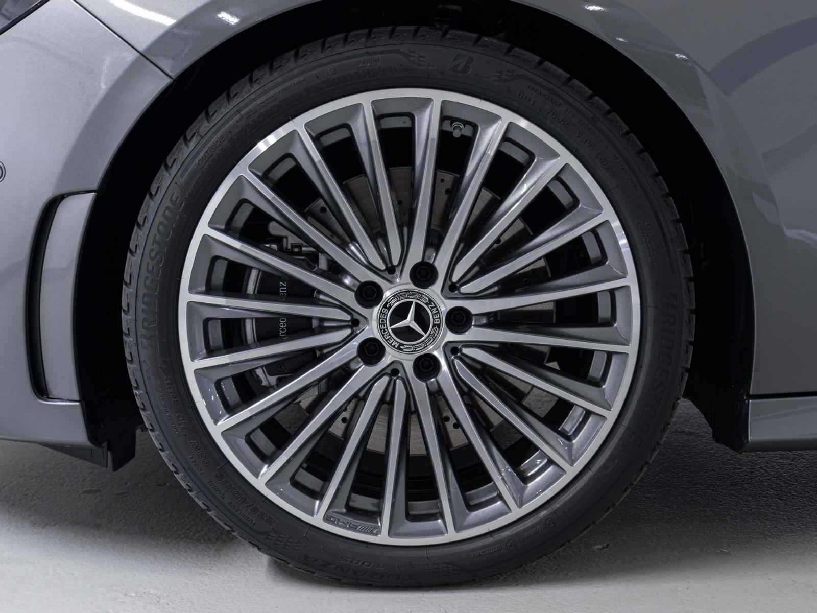 MERCEDES-BENZ B 250 4MATIC-image-14