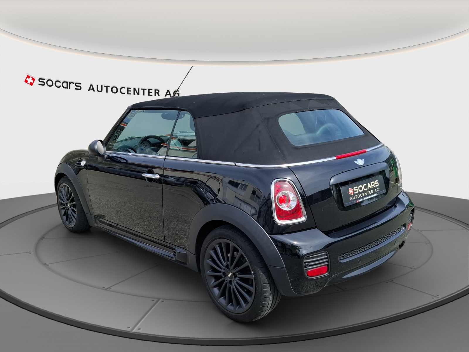 MINI One Cabriolet-image-4