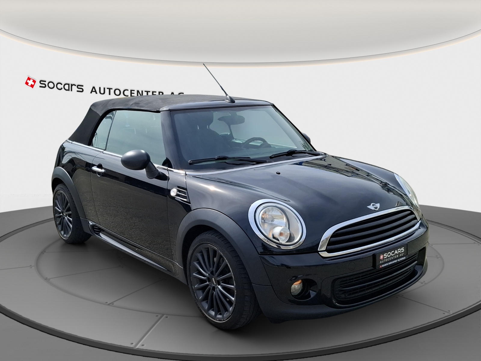 MINI One Cabriolet-image-3