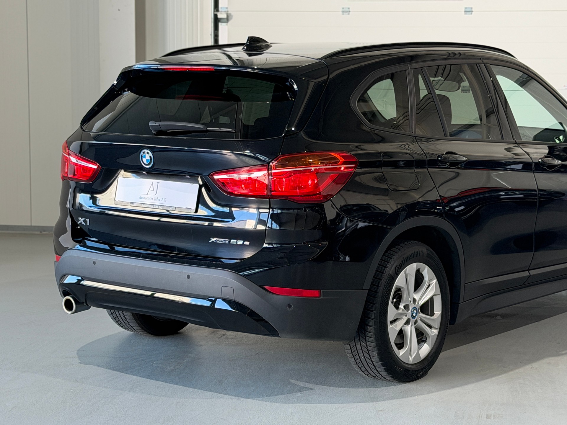 BMW X1 xDrive 25e Steptronic (CH)-image-5