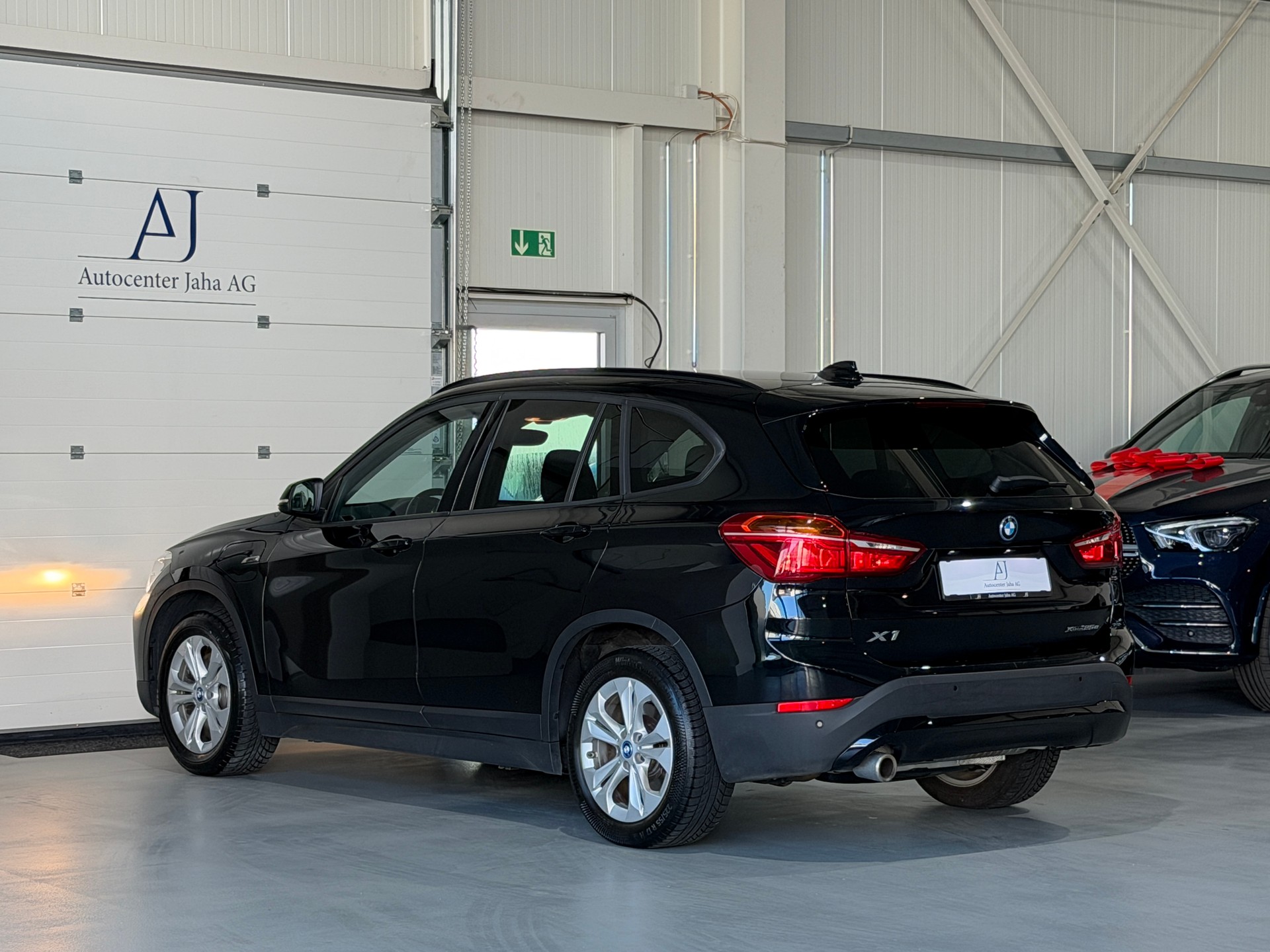 BMW X1 xDrive 25e Steptronic (CH)-image-13
