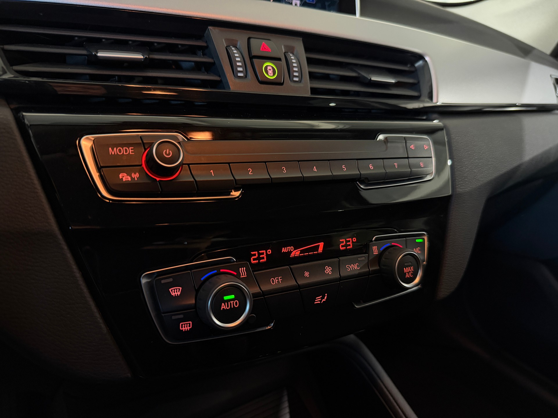 BMW X1 xDrive 25e Steptronic (CH)-image-7