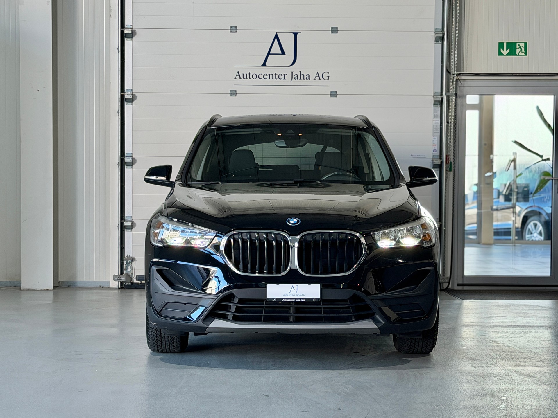 BMW X1 xDrive 25e Steptronic (CH)-image-3