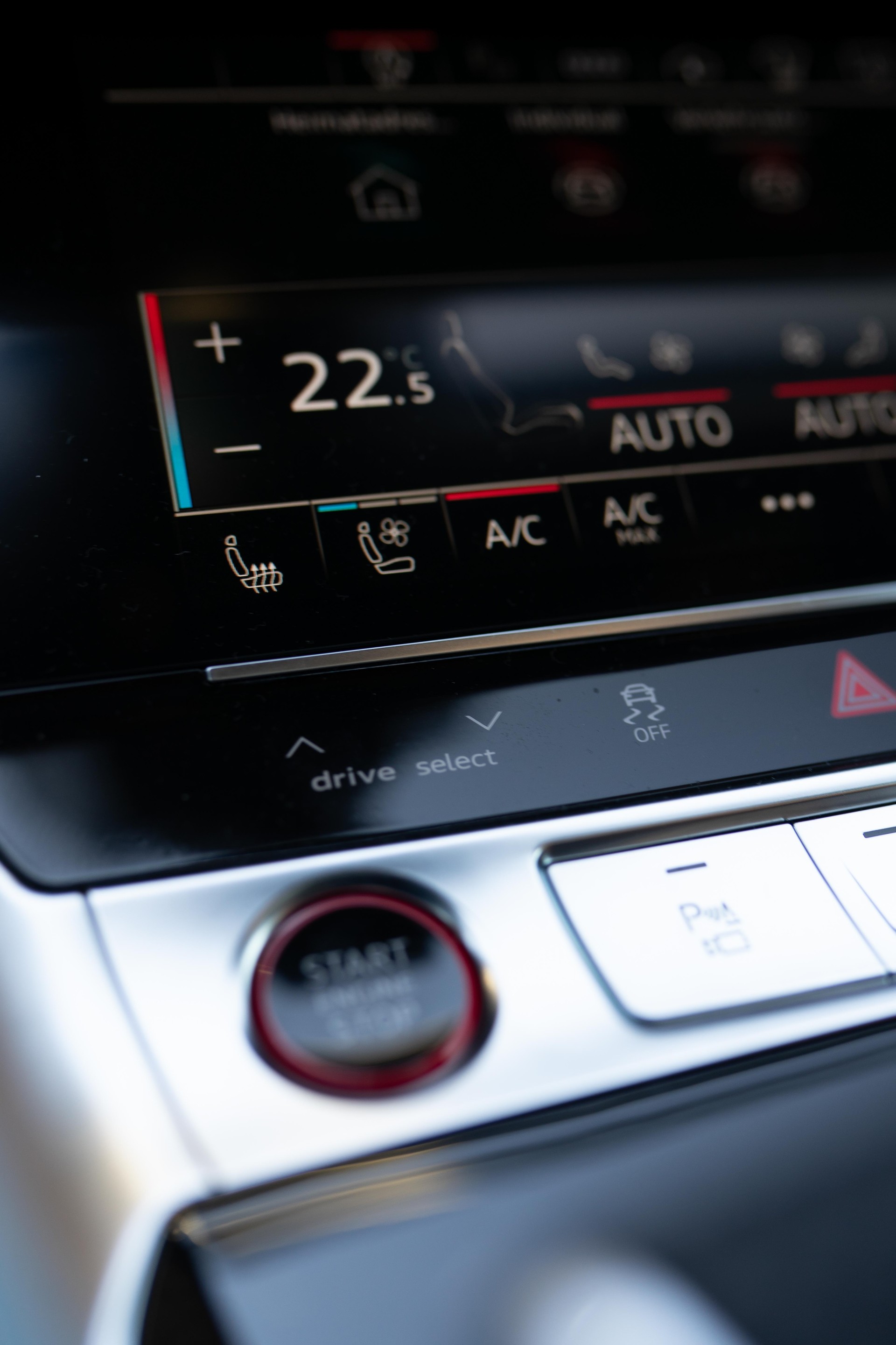 AUDI 4.0 V8 TFSI quattro T-Tronic-image-11