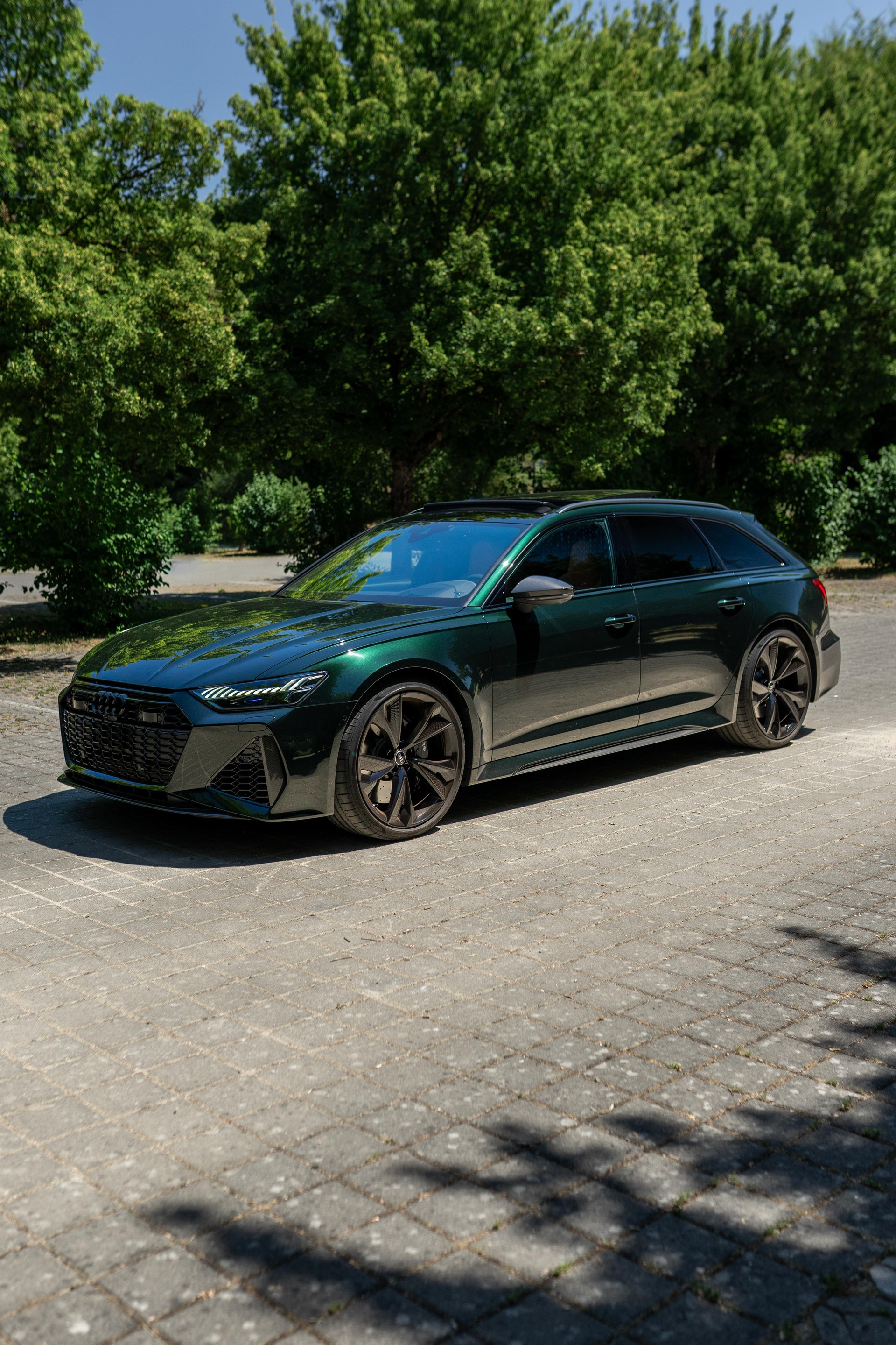 AUDI 4.0 V8 TFSI quattro T-Tronic-image-0