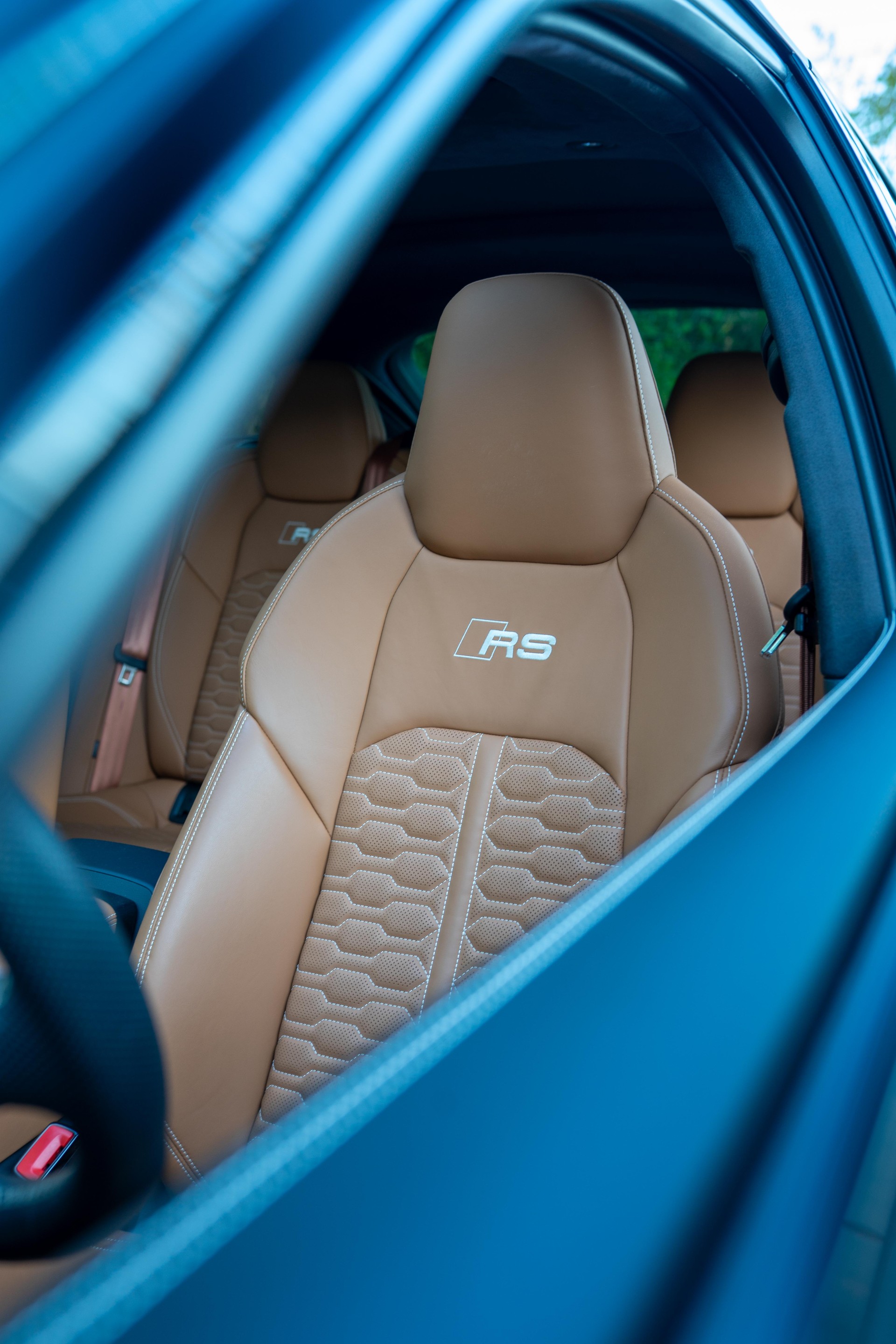AUDI 4.0 V8 TFSI quattro T-Tronic-image-4
