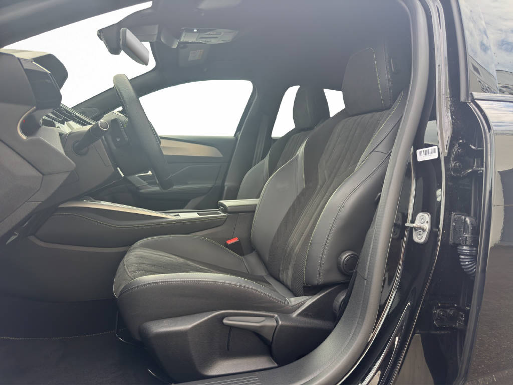 PEUGEOT 308 SW 1.6 PHEV 180 GT-image-10
