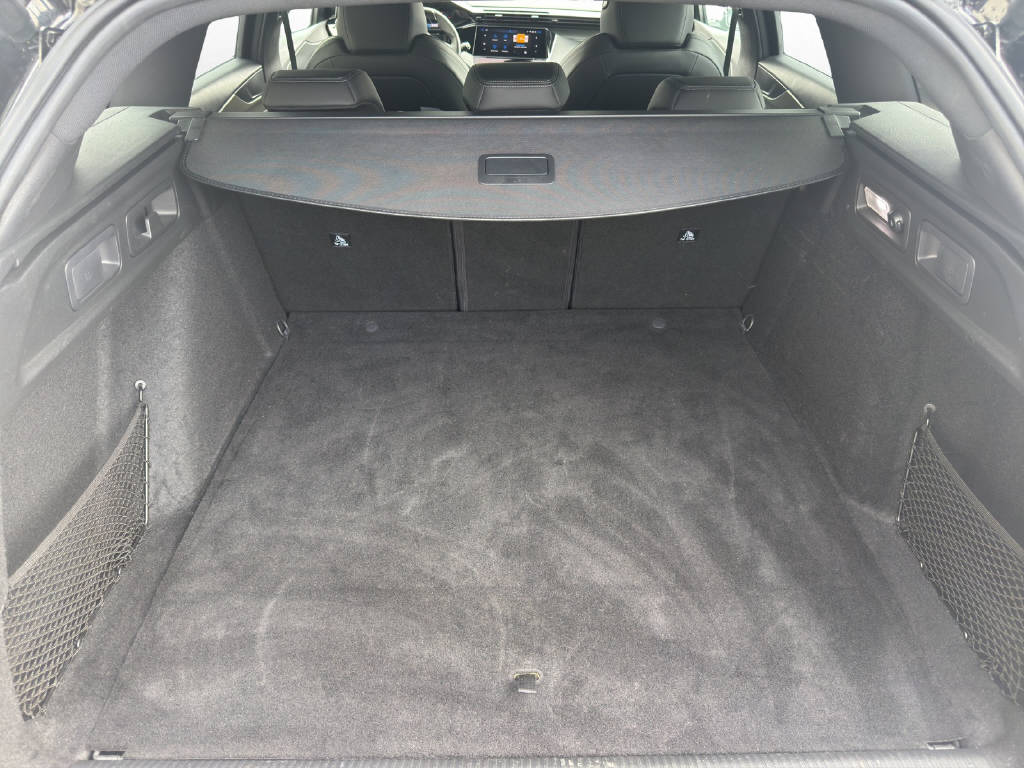 PEUGEOT 308 SW 1.6 PHEV 180 GT-image-8