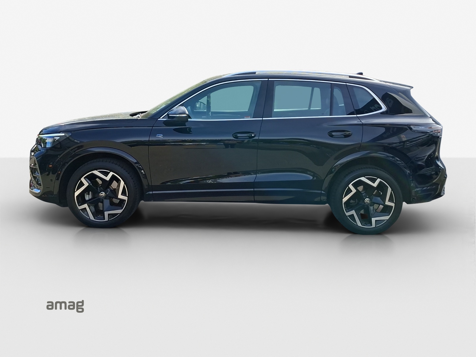 VW Tiguan 2.0 TSI DSG R-Line 4Motion-image-1