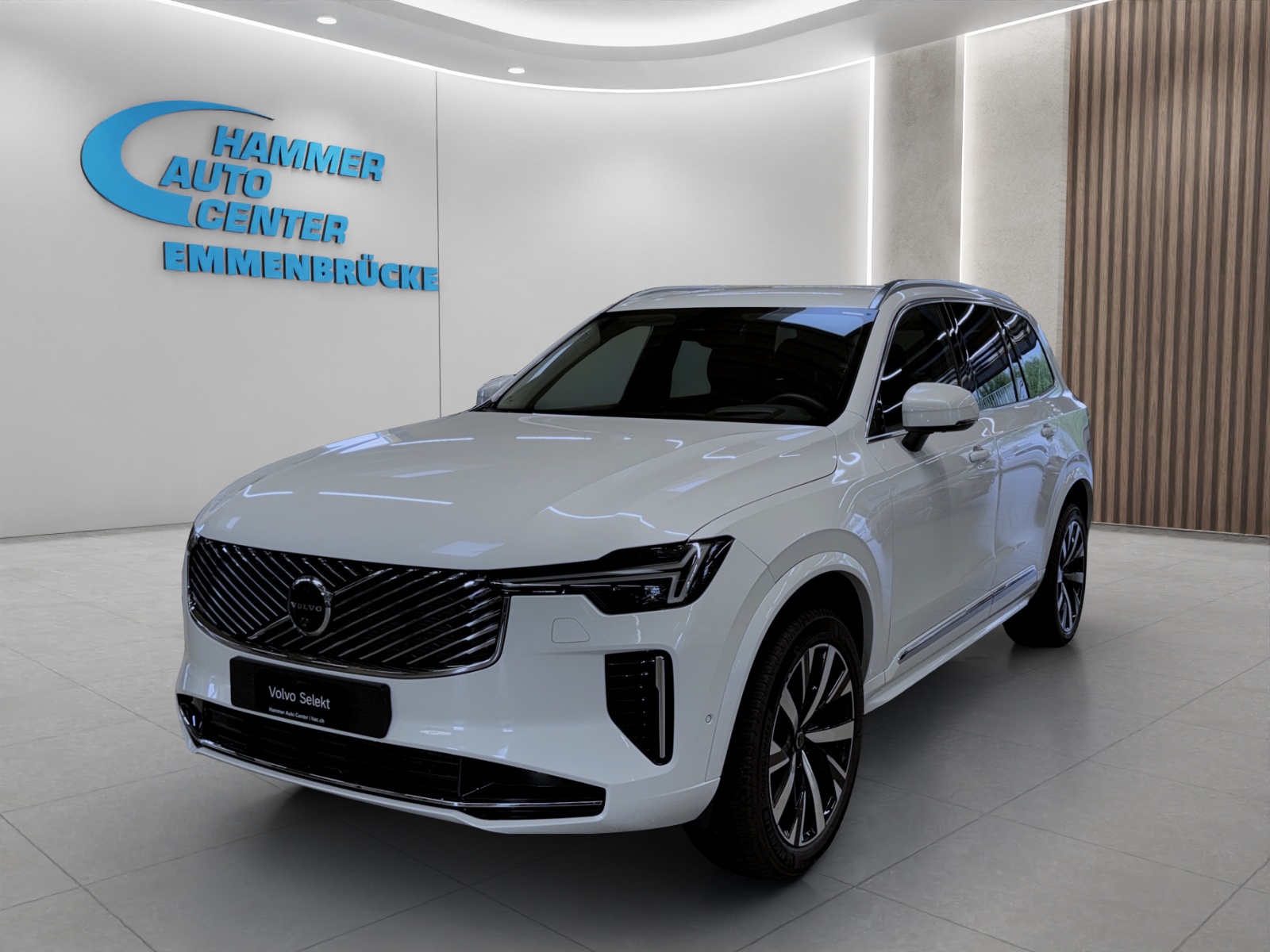 VOLVO XC90 2.0 B5 MH Plus Bright AWD — slika 1