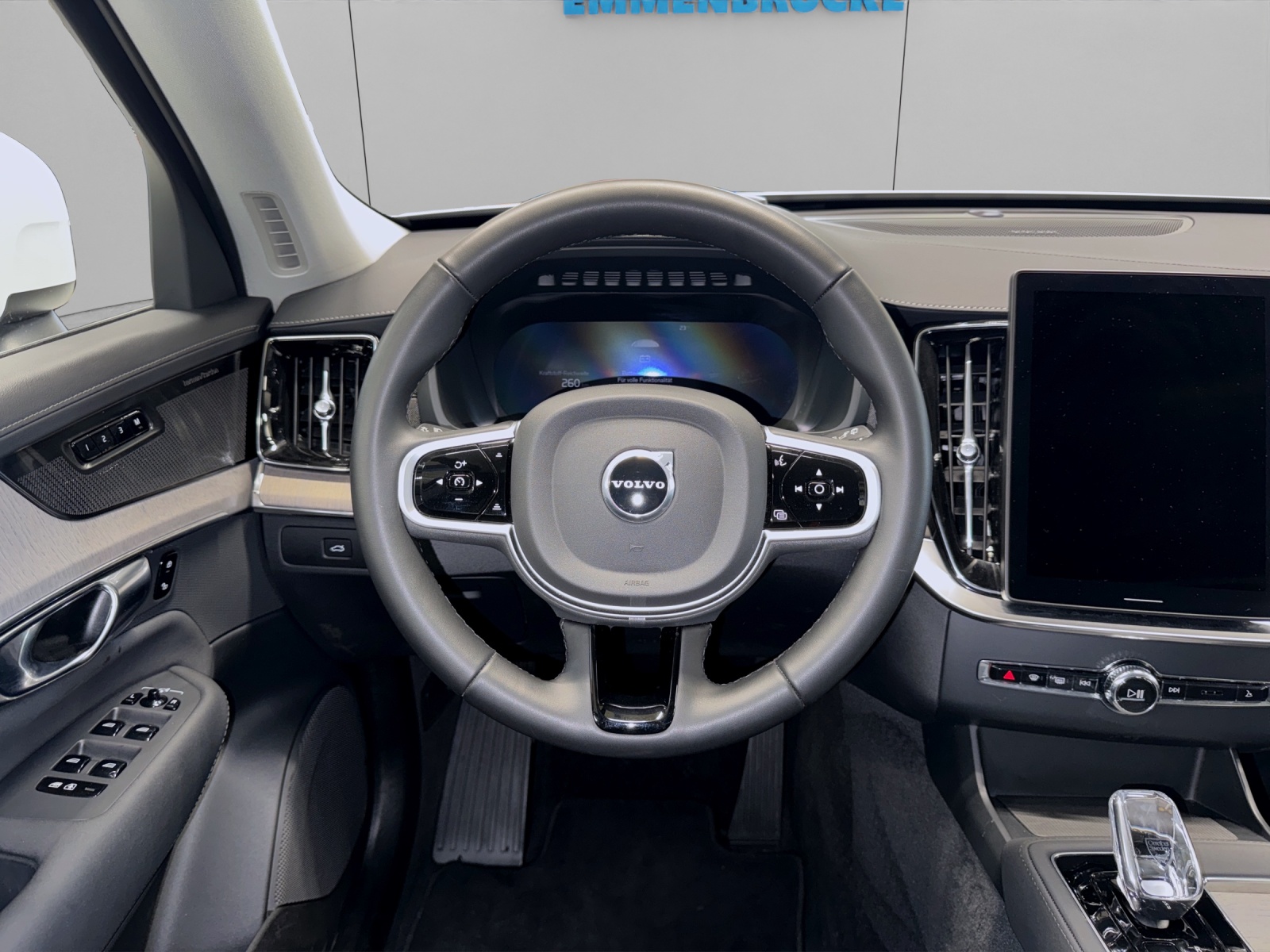 VOLVO XC90 2.0 B5 MH Plus Bright AWD-image-10