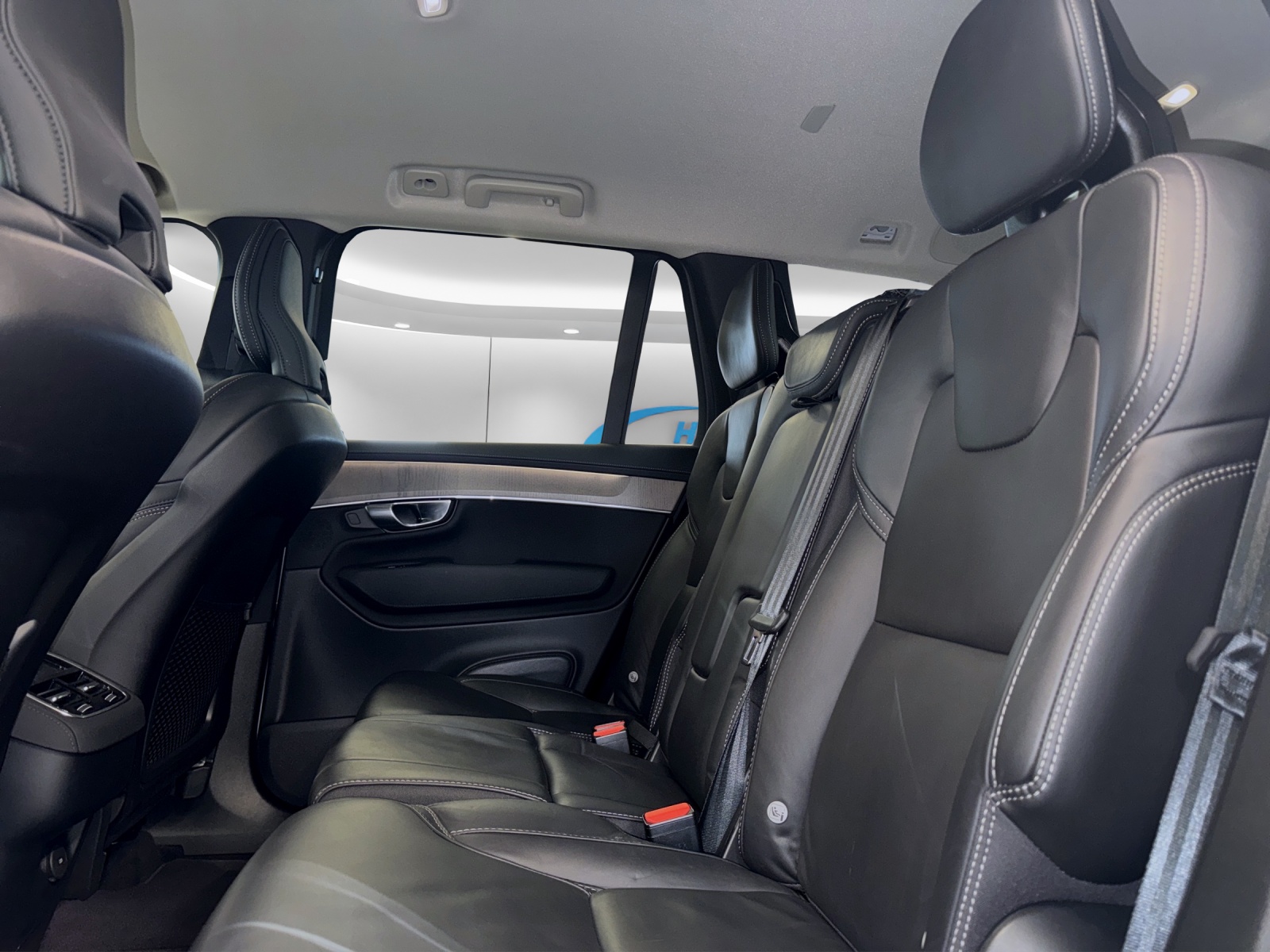 VOLVO XC90 2.0 B5 MH Plus Bright AWD-image-13