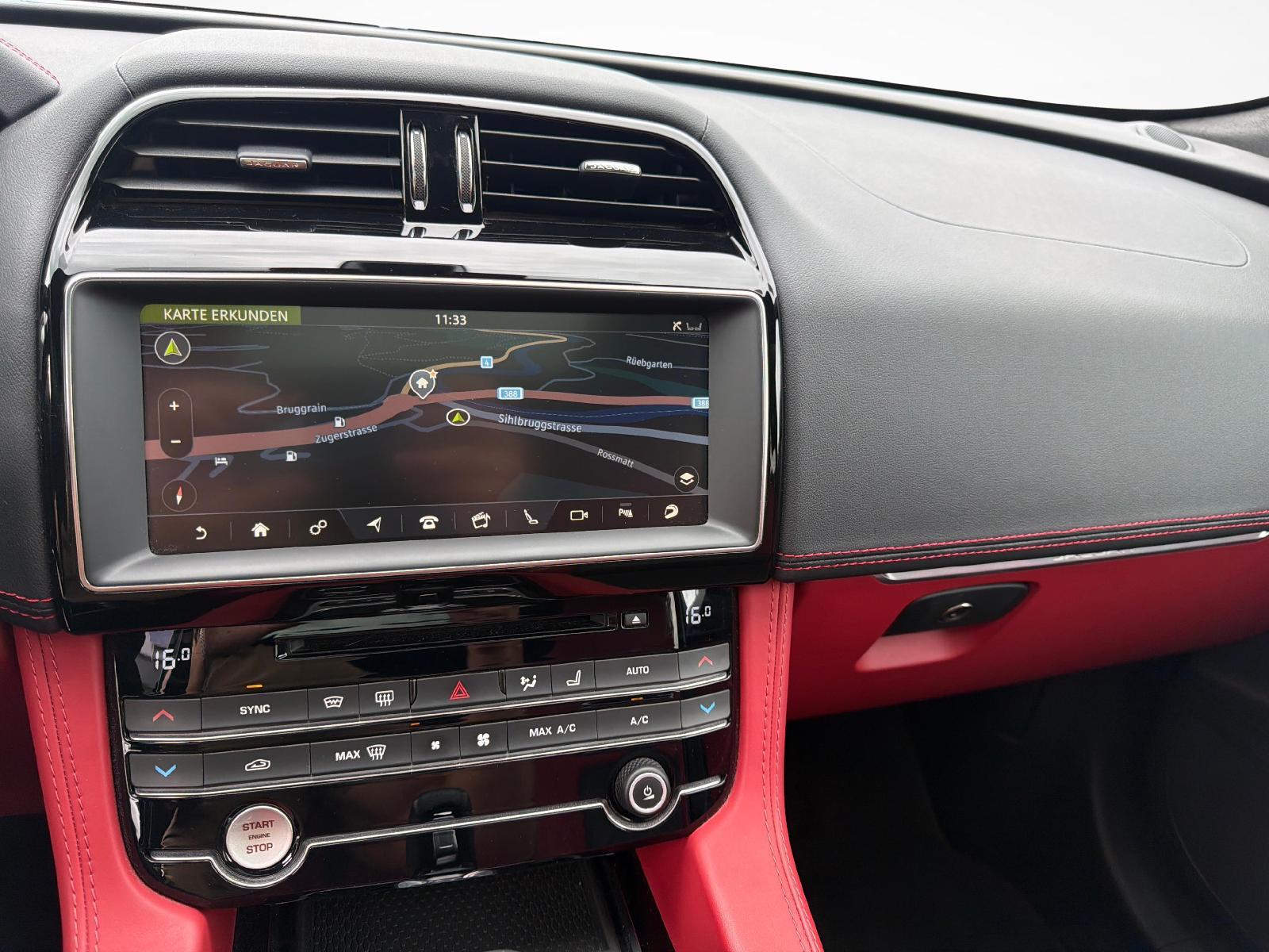 JAGUAR F-Pace 5.0 V8 SVR AWD-image-6