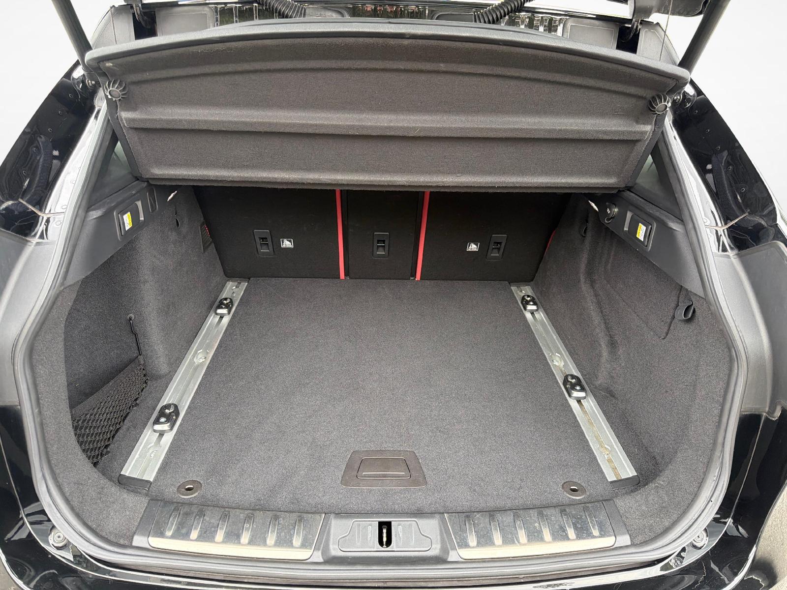 JAGUAR F-Pace 5.0 V8 SVR AWD-image-9