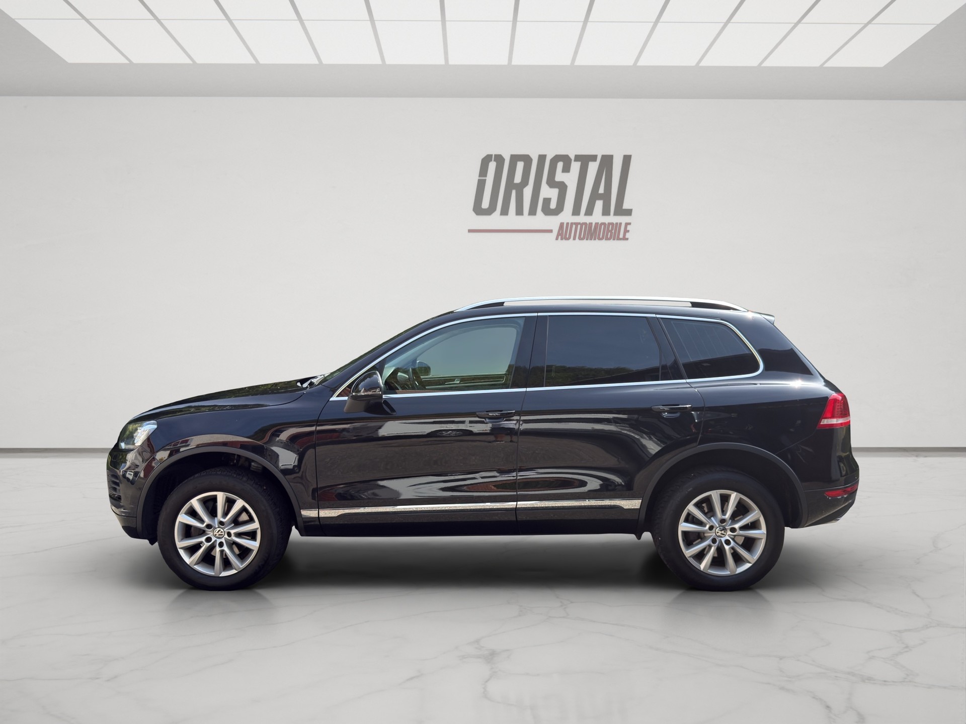 VW TOUAREG 3.0 TDI BLUE MOTION AHK 3500KG-image-1